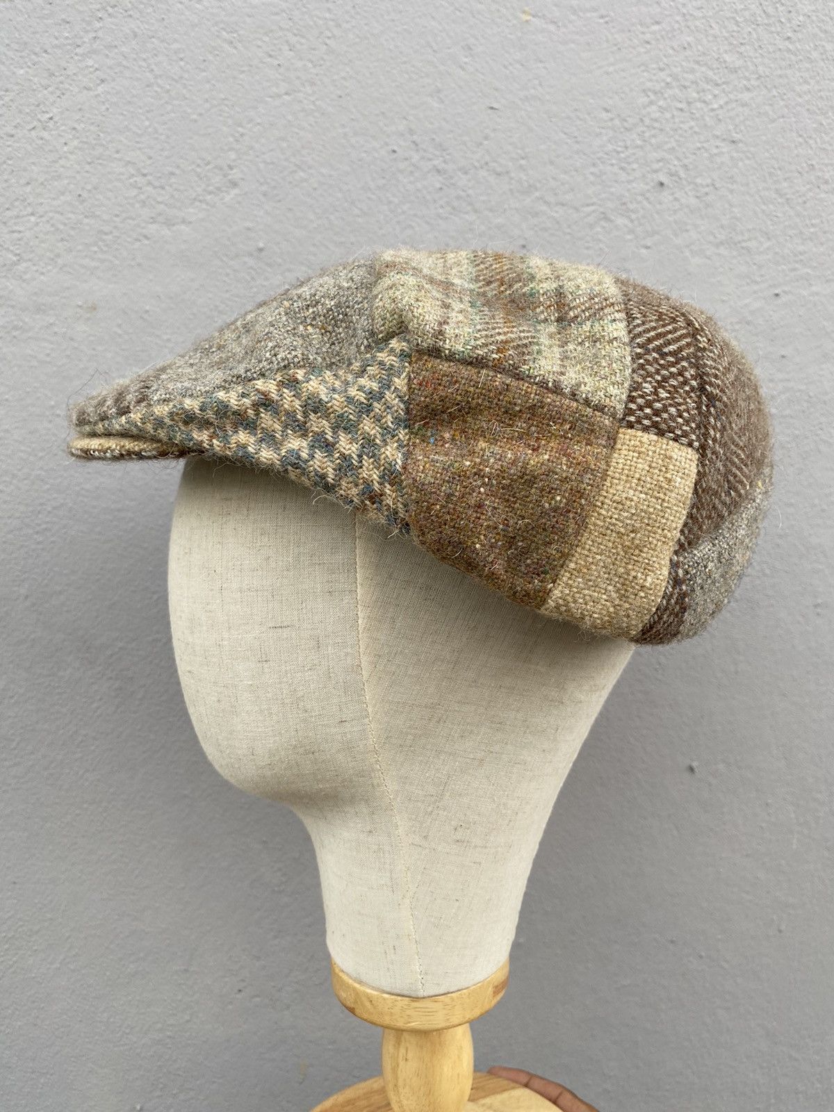Vintage vintage donegal tweed woven by hand patchwork rare baretta Size 42 - 8 Thumbnail