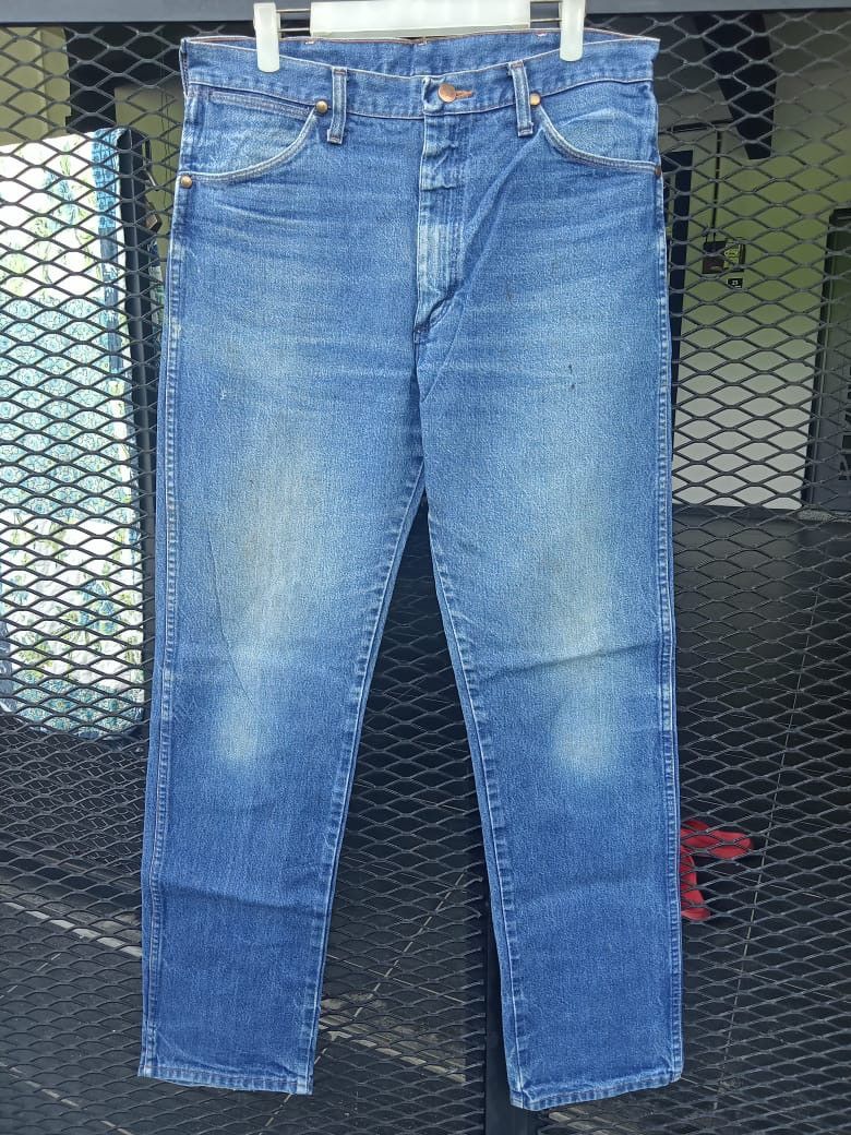 Vintage Wrangler Regular Distressed Medium Wash Denim Jeans