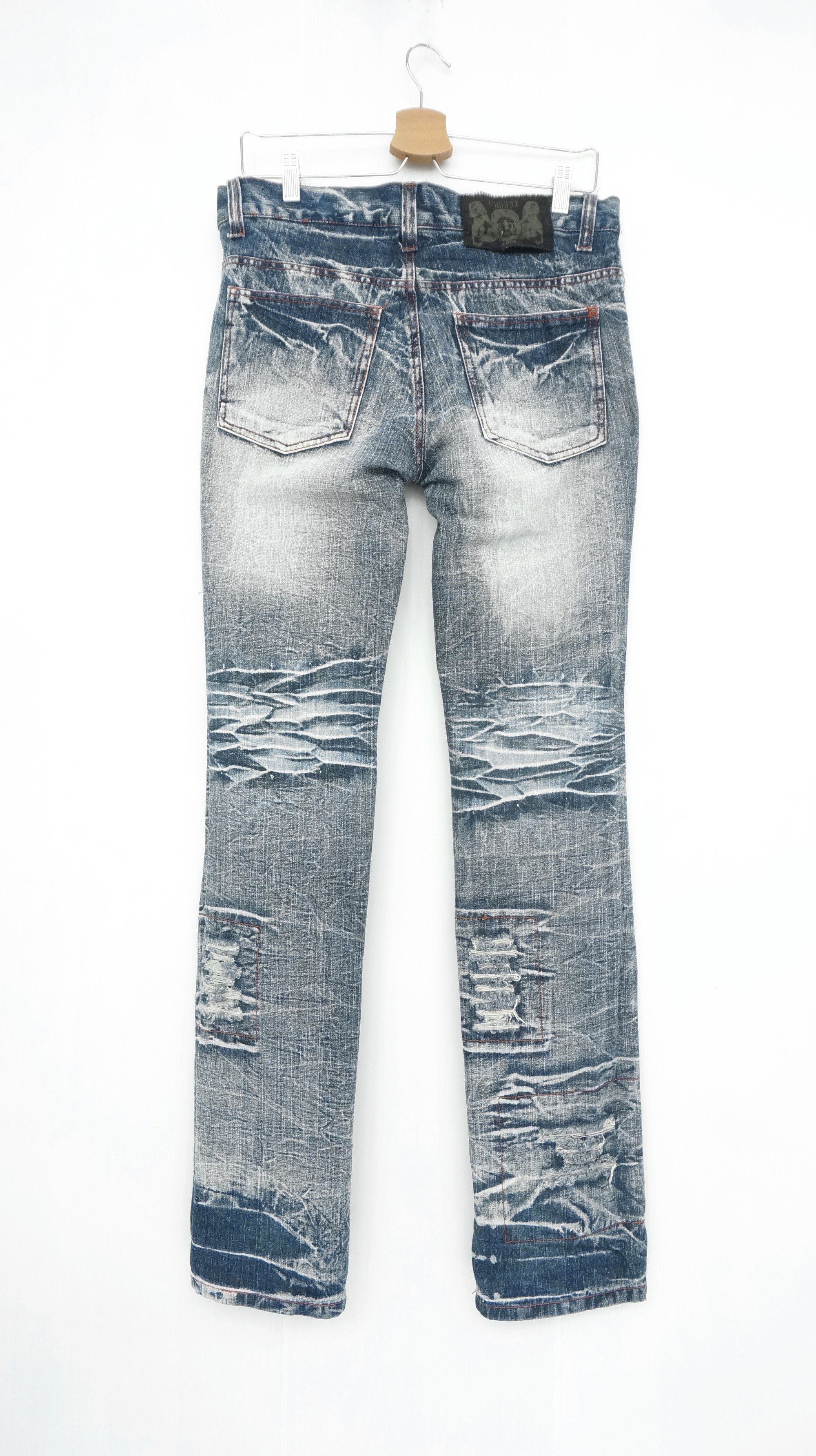 LOWBOX Dope 🔥 LOWBOX Slimfit Punk Distressed Ripped Patch Jeans Size US 30 / EU 46 - 2 Thumbnail