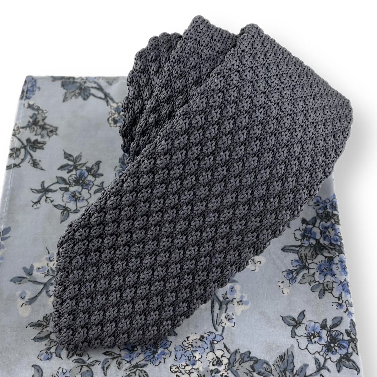 Other Men’s Gray Knit Necktie & Lt. Blue Floral Pocket Square Set Size ONE SIZE - 2 Thumbnail