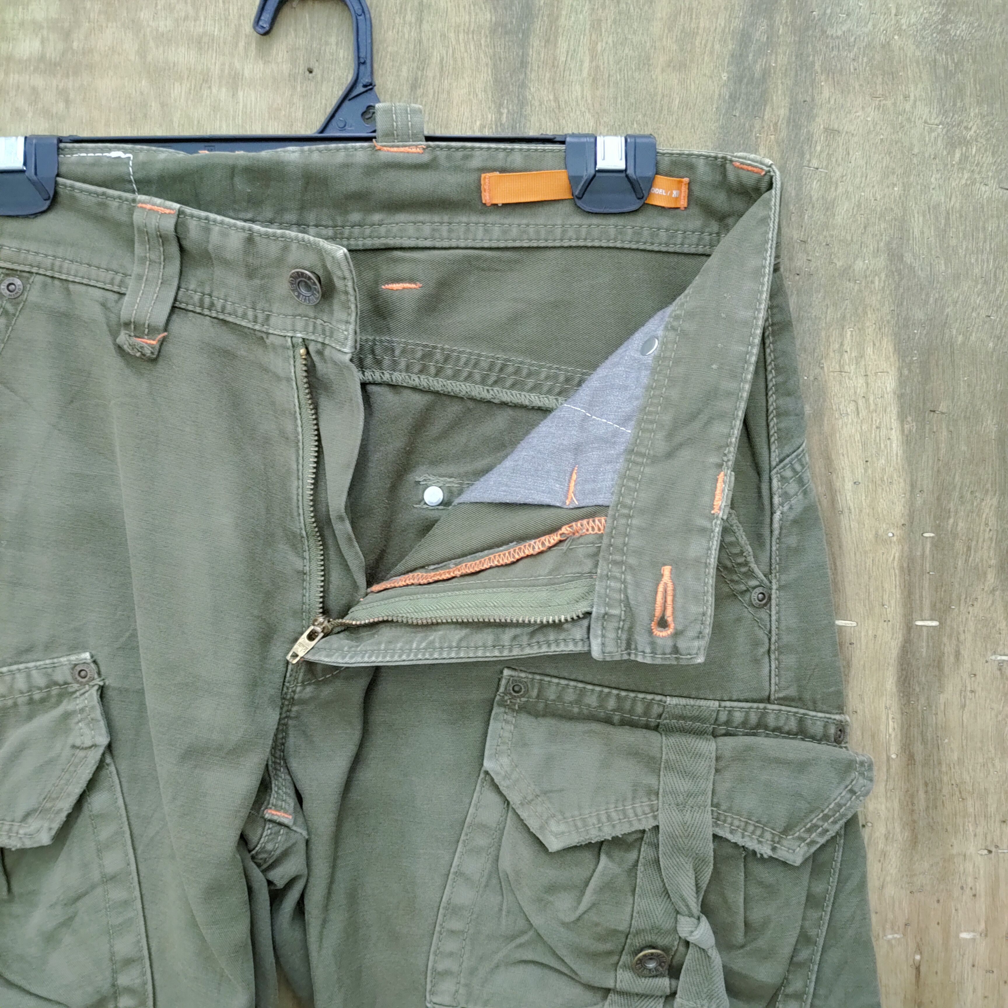 Edwin FLARE VINTAGE EDWIN FADED OLIVE GREEN CARGO PANTS Size US 31 - 7 Thumbnail