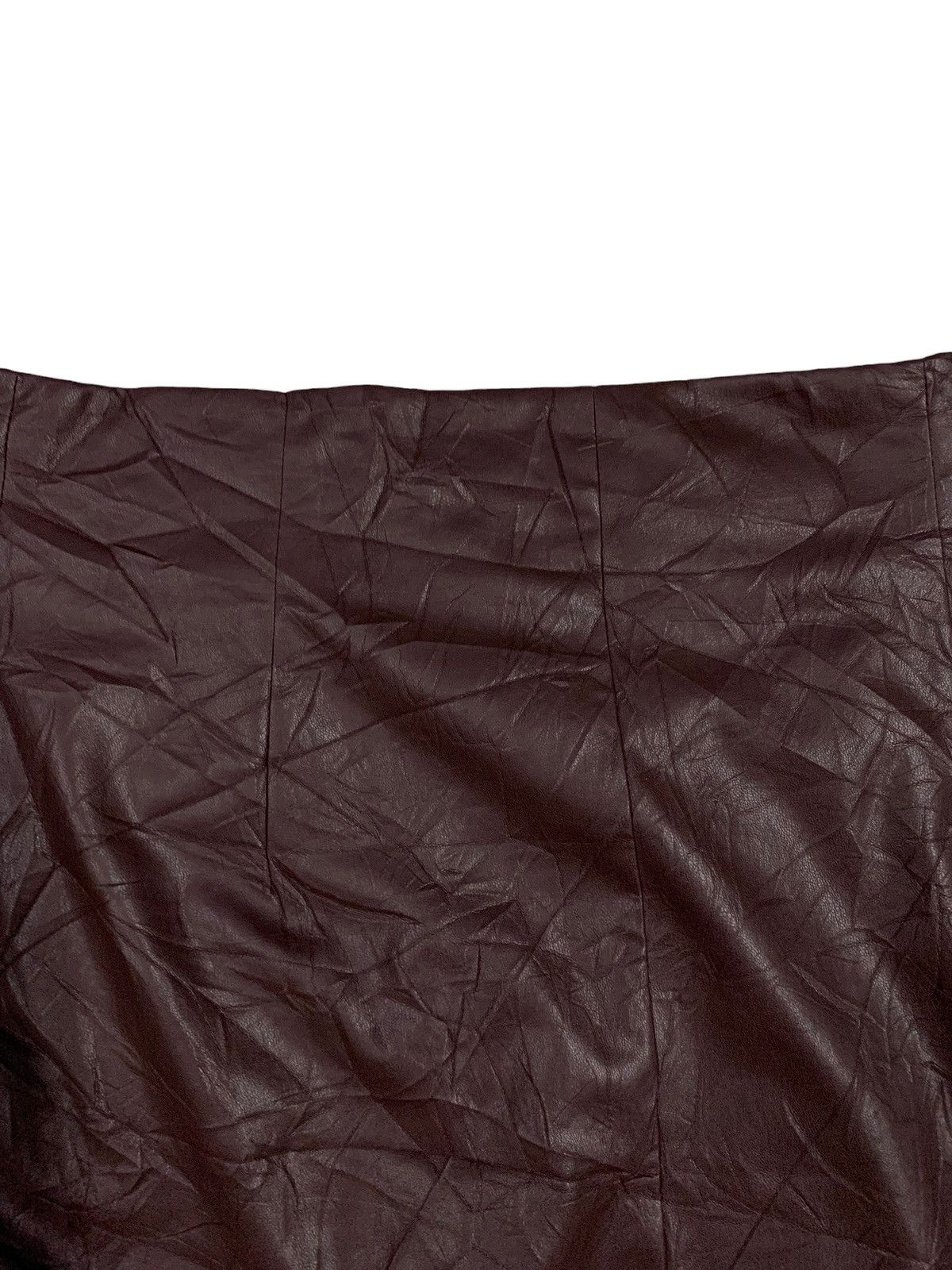 H&M H&M Burgundy PU Leather Mini Skirt Size 27" / US 4 / IT 40 - 5 Thumbnail