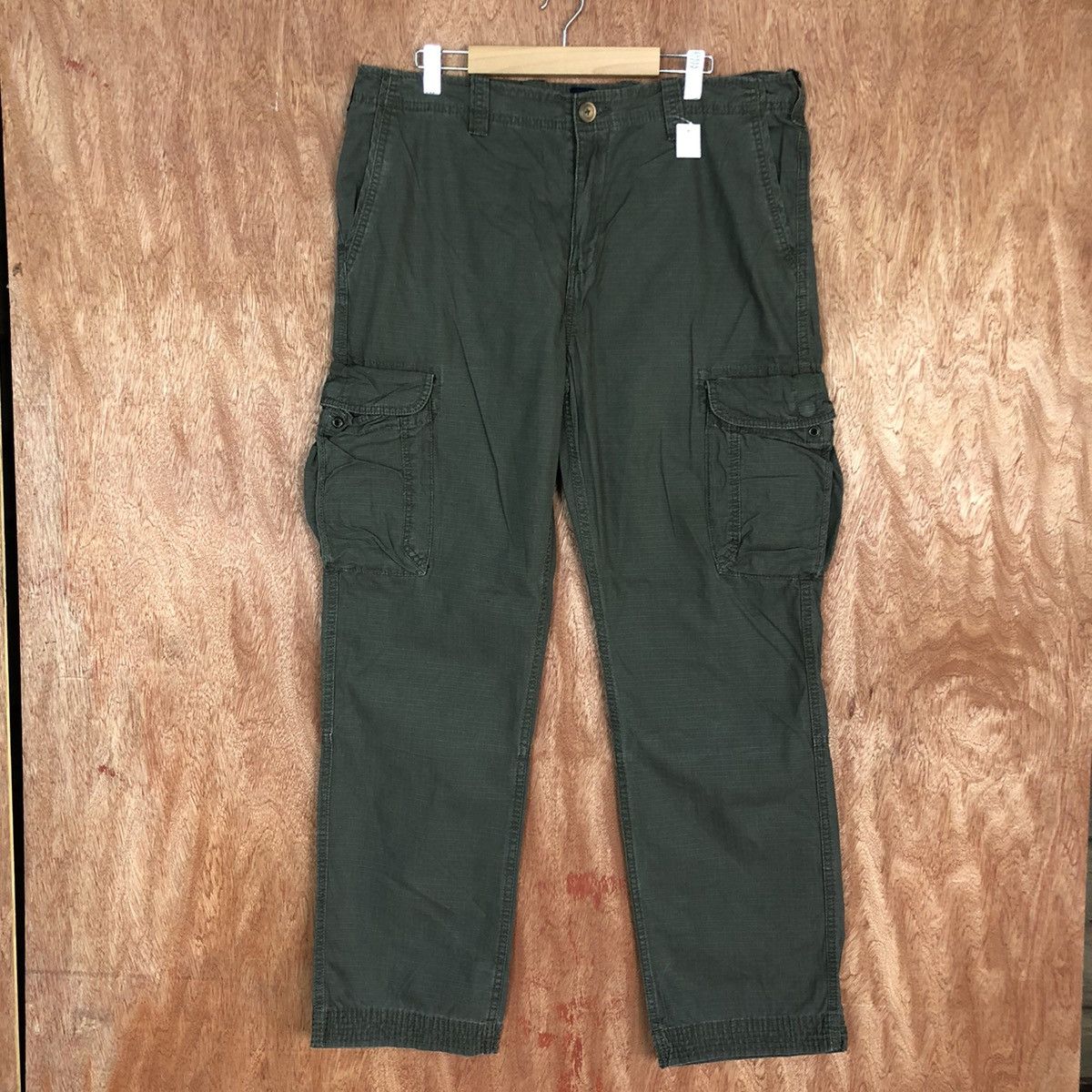 image of Gap Green Multipocket Utility Streetwear Cargo Pants 2118, Men's (Size 35)