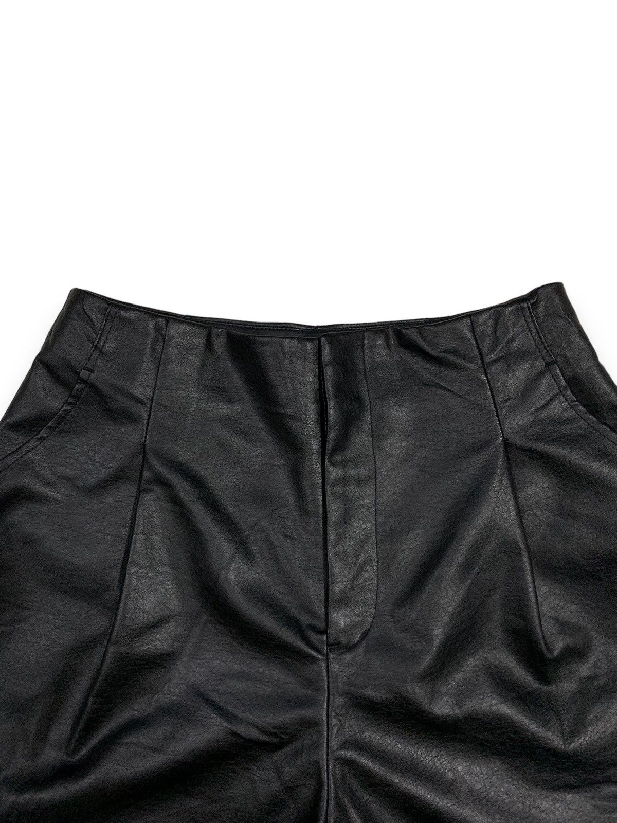GRLFRND Japanese Brand GRL High Waist Faux Leather Short Size 26" / US 2 / IT 38 - 4 Thumbnail