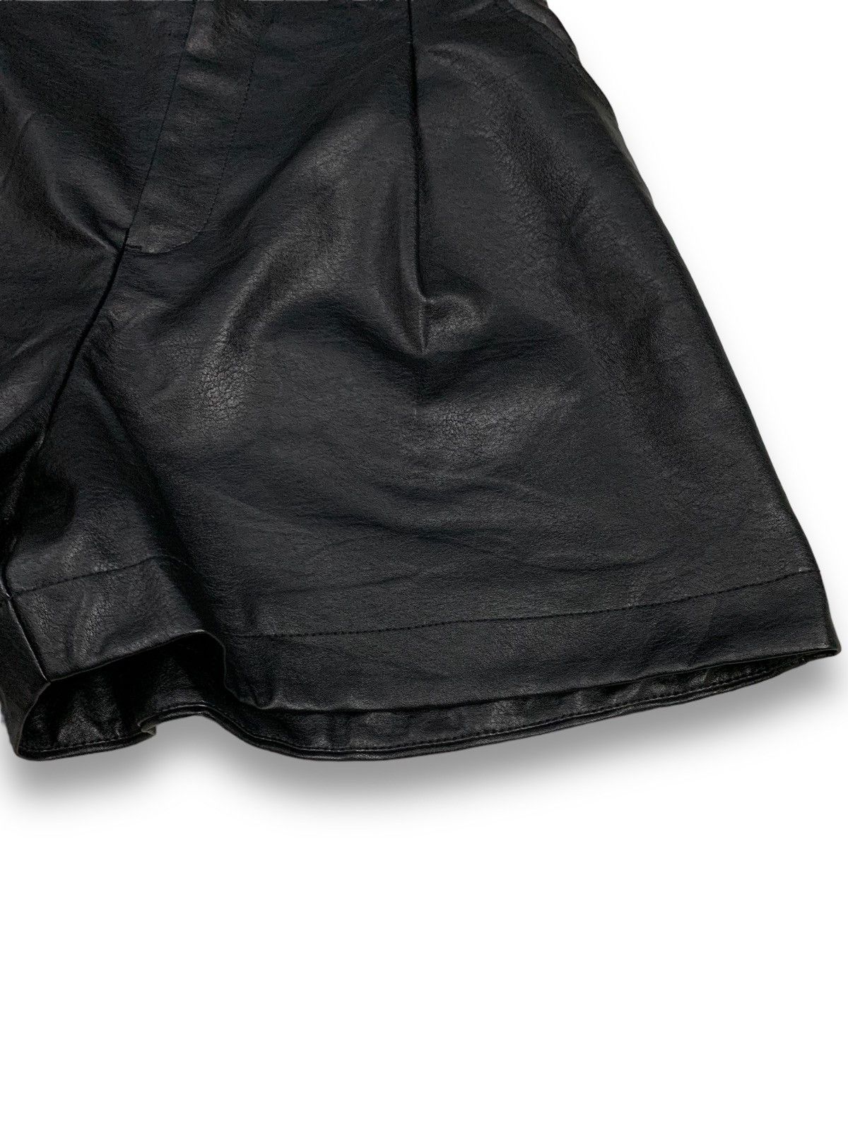GRLFRND Japanese Brand GRL High Waist Faux Leather Short Size 26" / US 2 / IT 38 - 10 Thumbnail