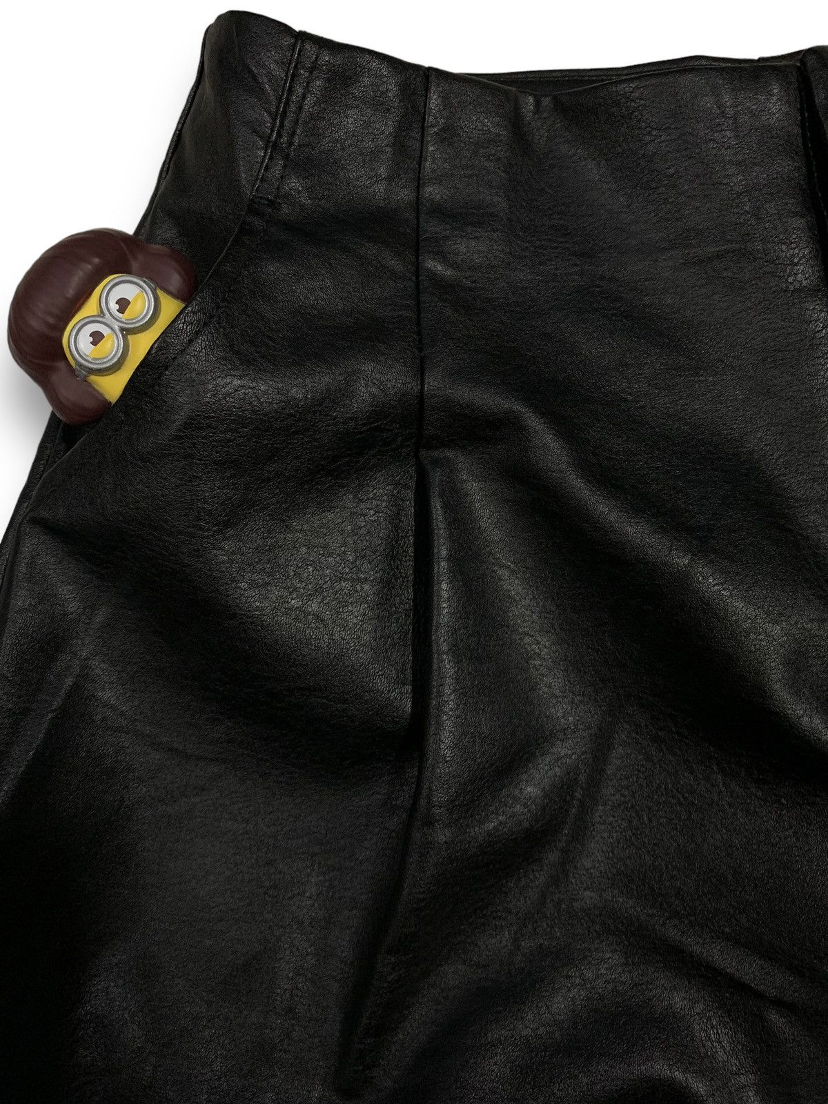 GRLFRND Japanese Brand GRL High Waist Faux Leather Short Size 26" / US 2 / IT 38 - 7 Thumbnail