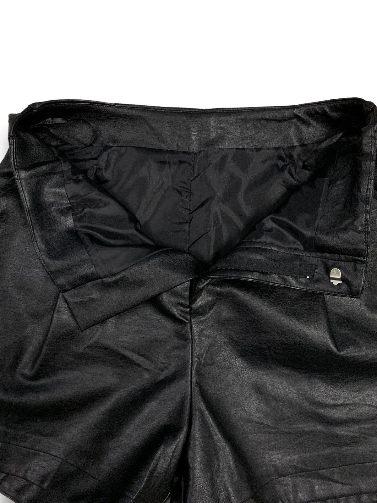 GRLFRND Japanese Brand GRL High Waist Faux Leather Short Size 26" / US 2 / IT 38 - 5 Thumbnail