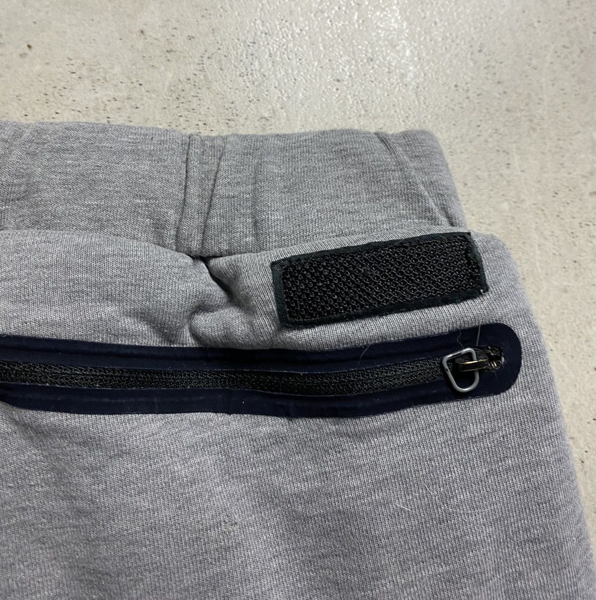 Burberry × Designer Burberry Sport grey sweatpants Size US 30 / EU 46 - 9 Thumbnail