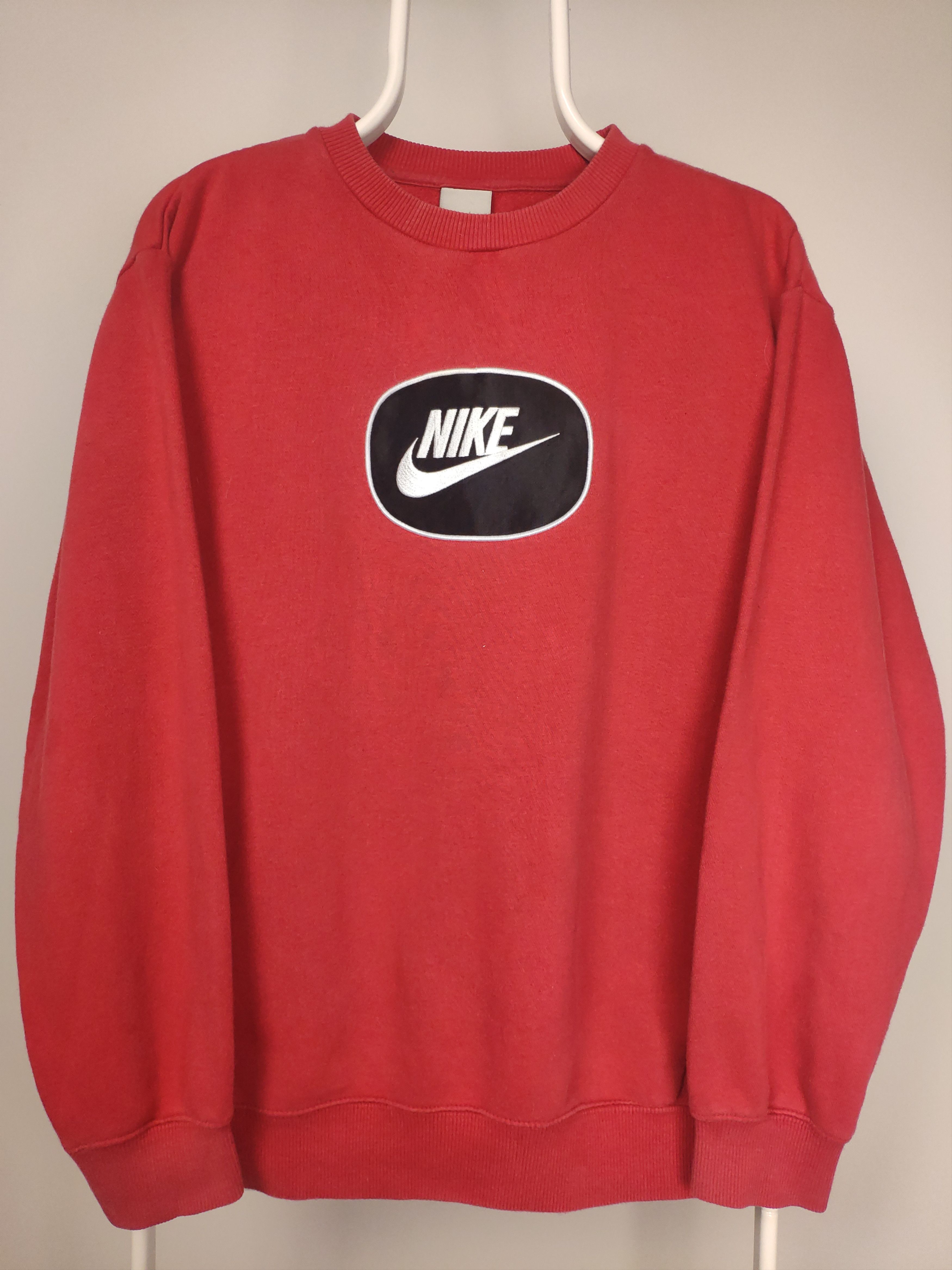 Red nike vintage online sweatshirt