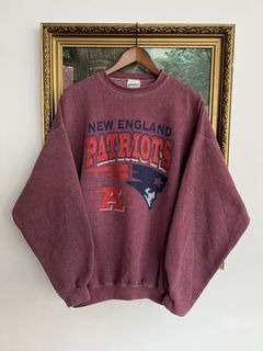 VINTAGE NEW ENGLAND PATRIOTS SWEATSHIRT - ShopperBoard