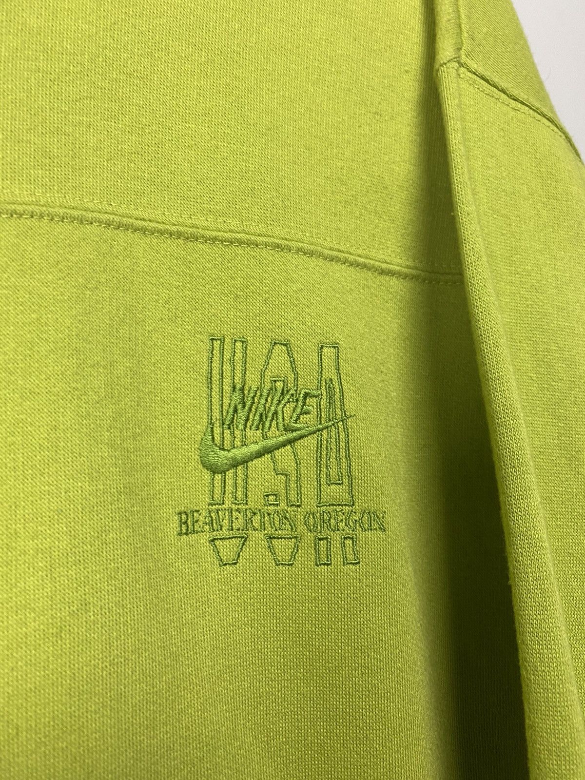 Nike × Vintage Nike vintage sweatshirt Beaverton Oregon USA lime grey tag l Size US M / EU 48-50 / 2 - 3 Thumbnail