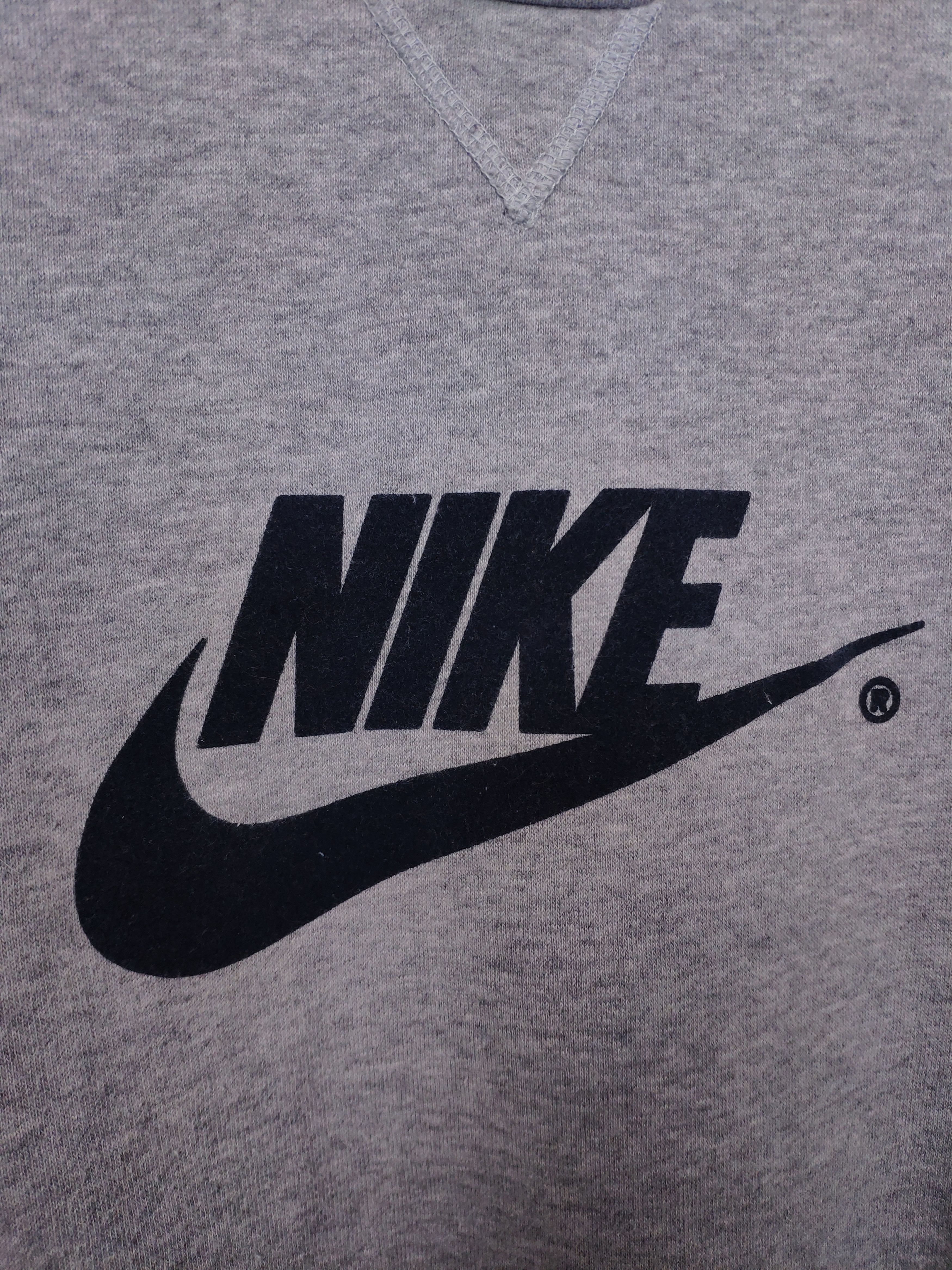 Nike × Vintage Nike vintage hoodie center swoosh spell out grey sweatshirt Size US L / EU 52-54 / 3 - 3 Thumbnail