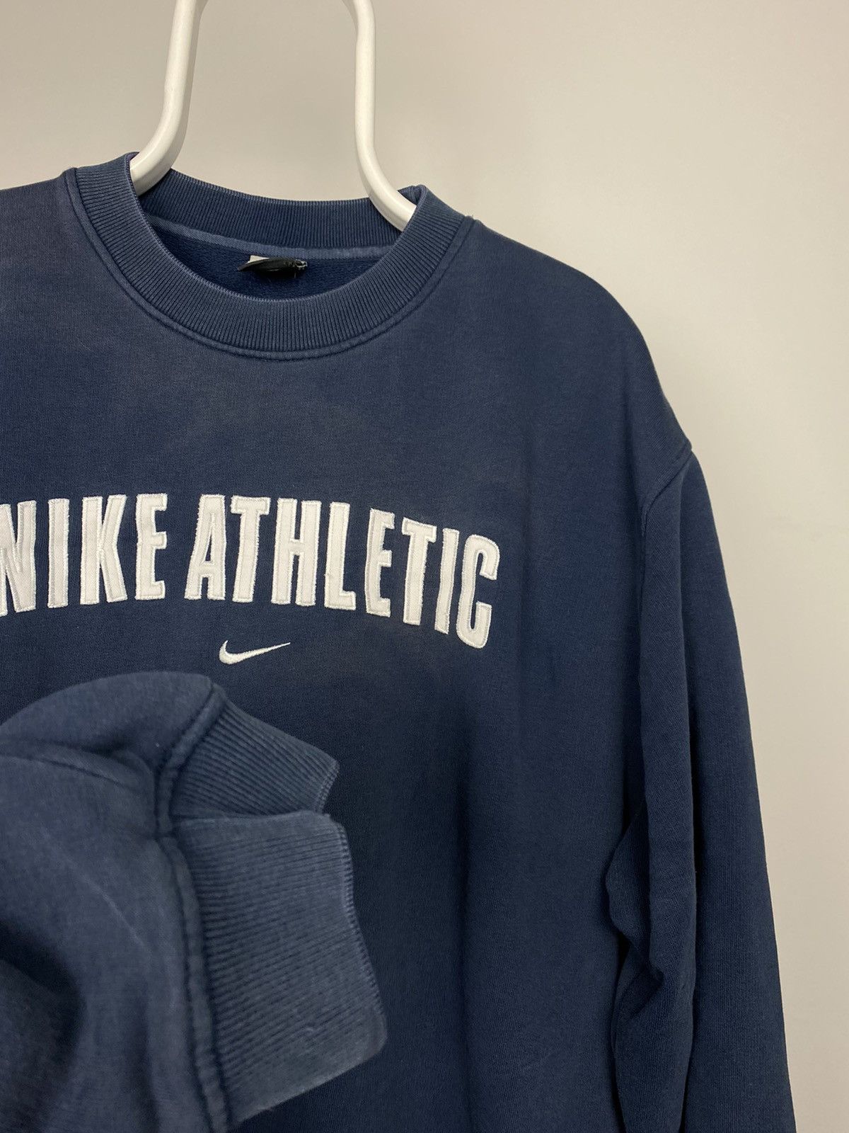 Nike × Vintage Nike Athletic vintage spell out sweatshirt center swoosh Size US L / EU 52-54 / 3 - 7 Thumbnail