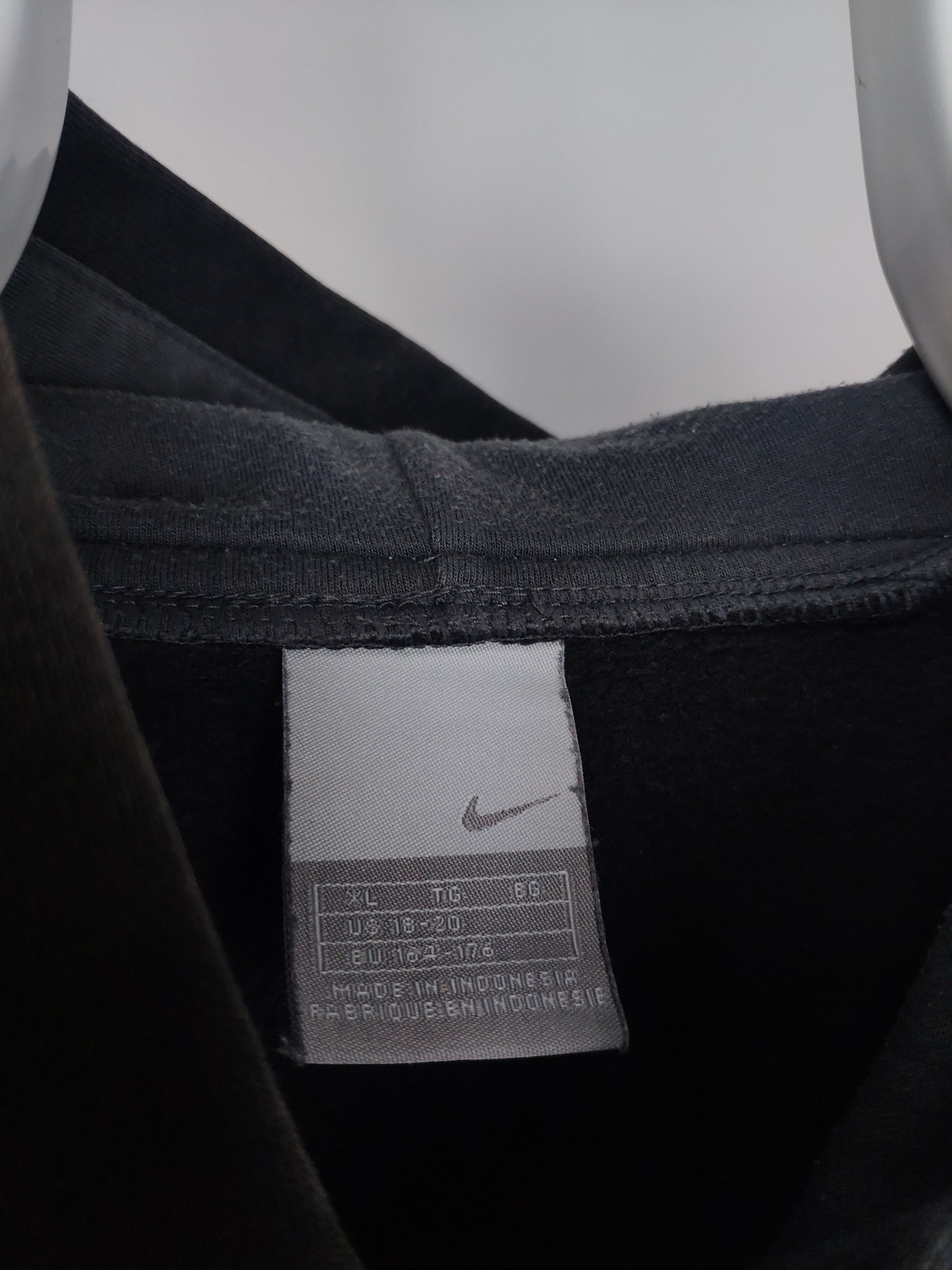 Nike × Vintage Nike vintage hoodie black sweatshirt classic center logo Size US S / EU 44-46 / 1 - 4 Thumbnail
