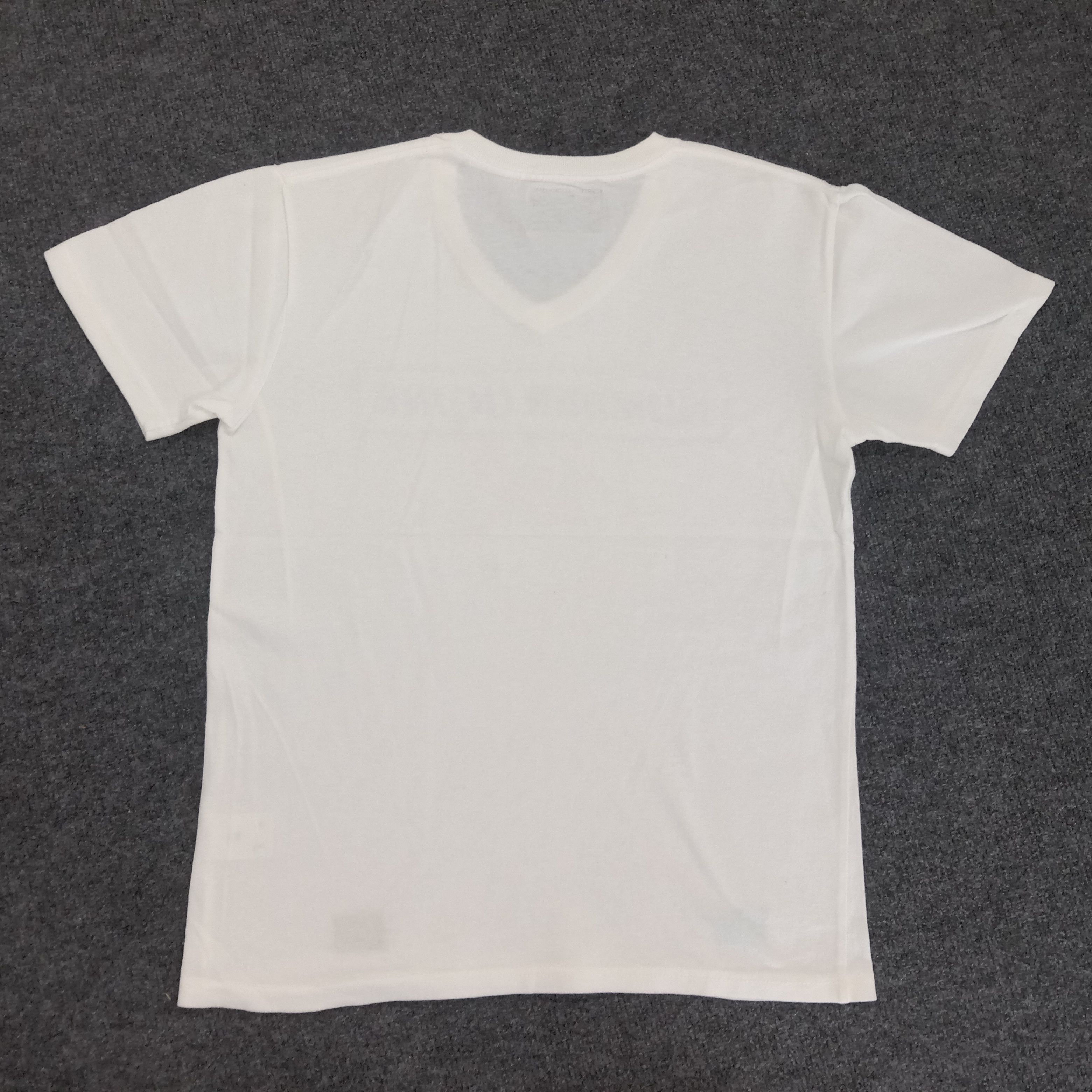 Japanese Brand Number Nine Japanese Brand Spell Out V Neck T-Shirt Size US S / EU 44-46 / 1 - 3 Thumbnail