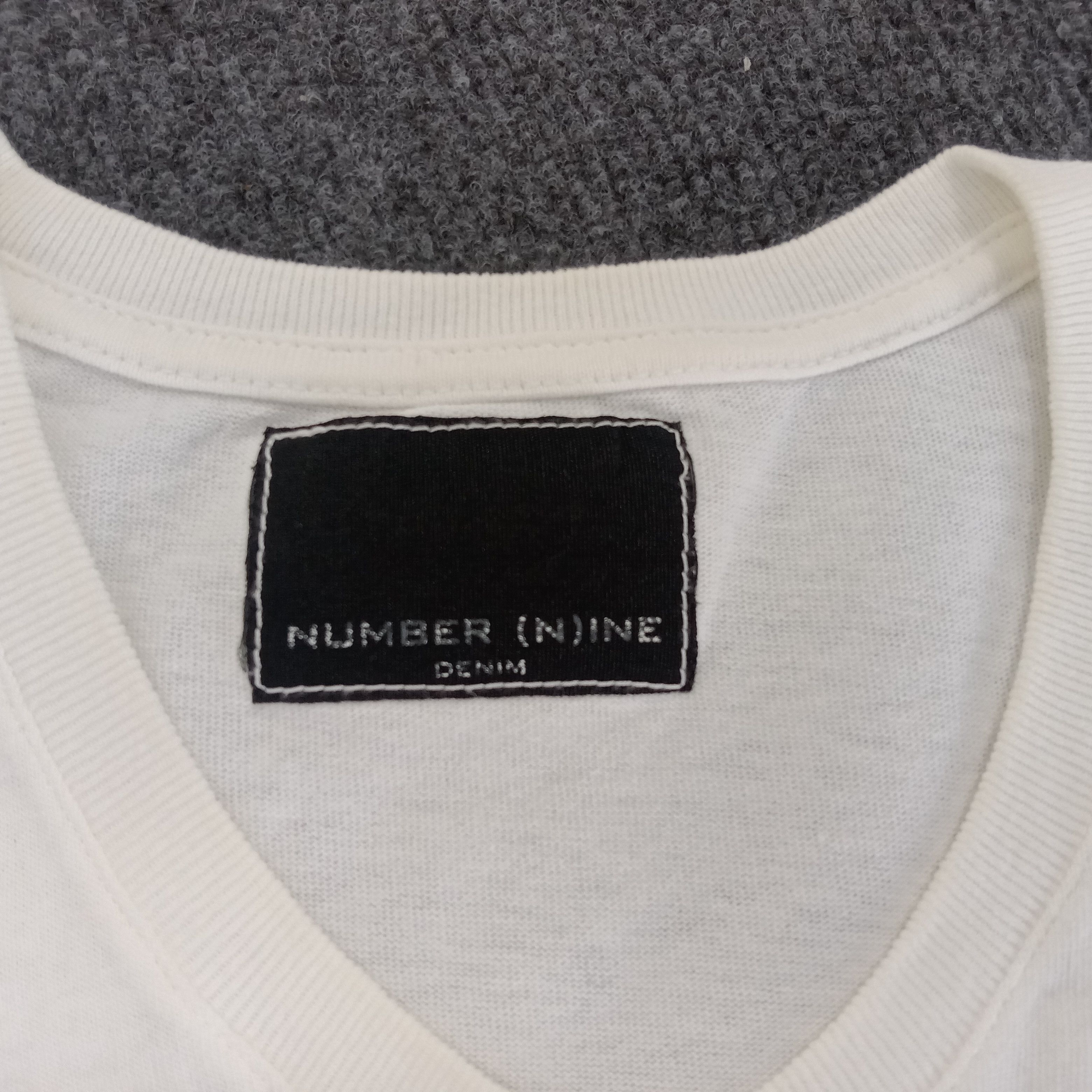 Japanese Brand Number Nine Japanese Brand Spell Out V Neck T-Shirt Size US S / EU 44-46 / 1 - 4 Thumbnail
