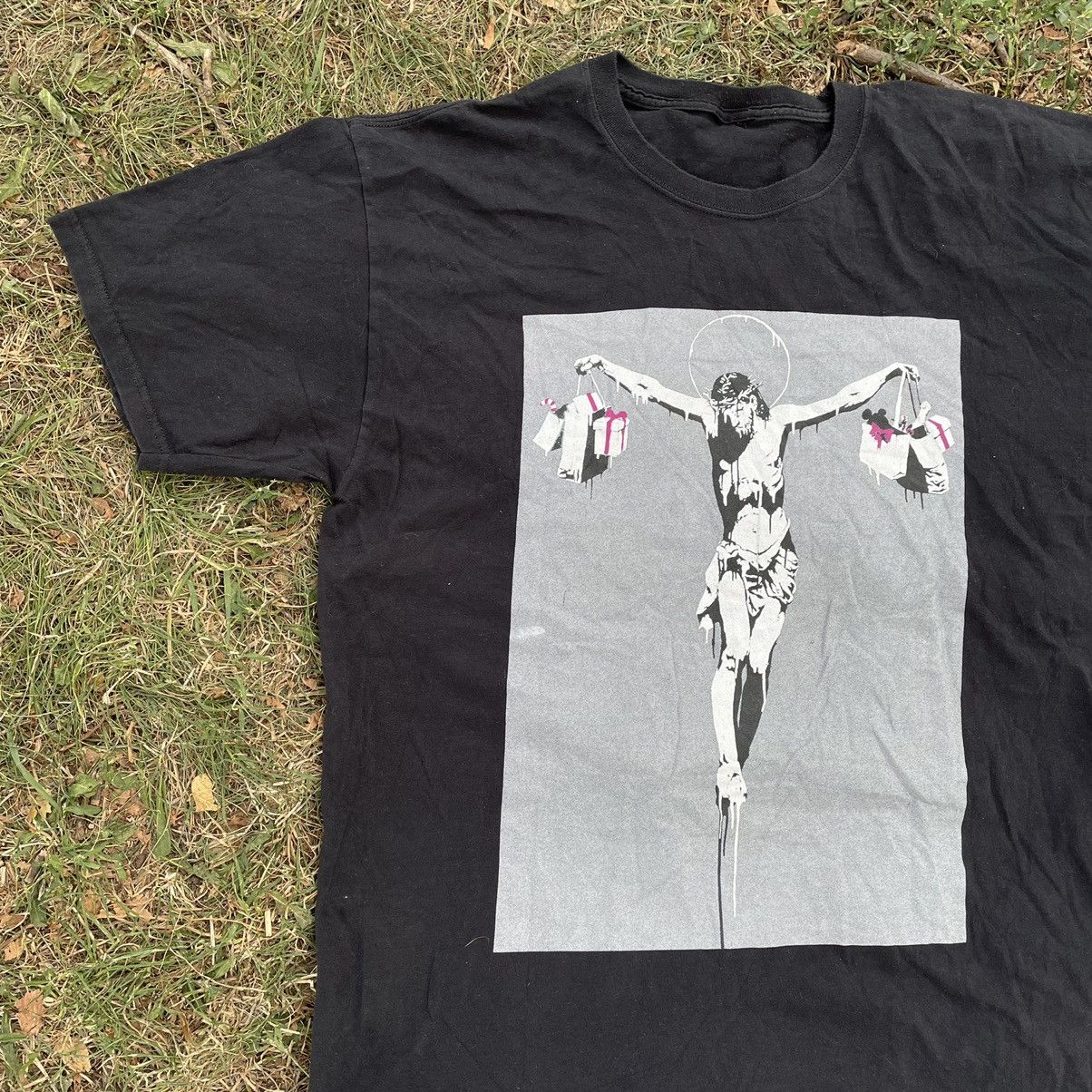 Vintage Vintage 90s God Religion Tee Art Band Rock Streetwear Size US L / EU 52-54 / 3 - 3 Thumbnail