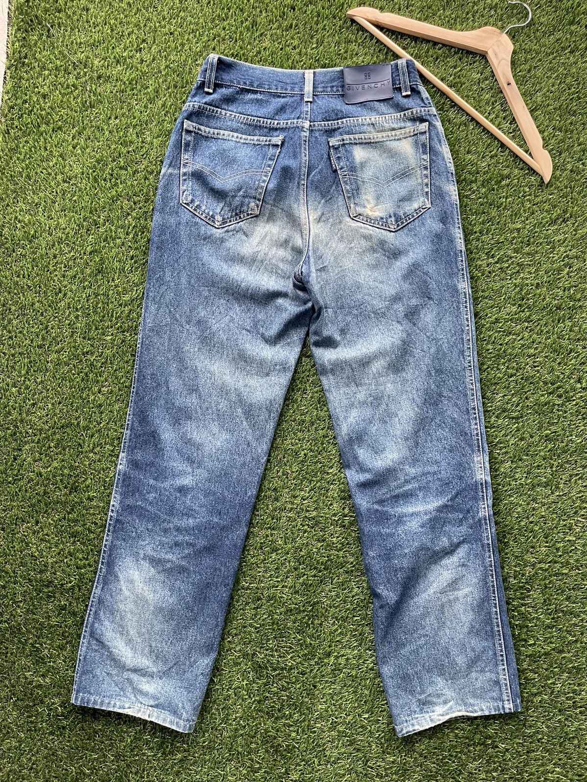 Givenchy Givenchy Faded Denim Jeans Made In Italy Size US 30 / EU 46 - 9 Thumbnail