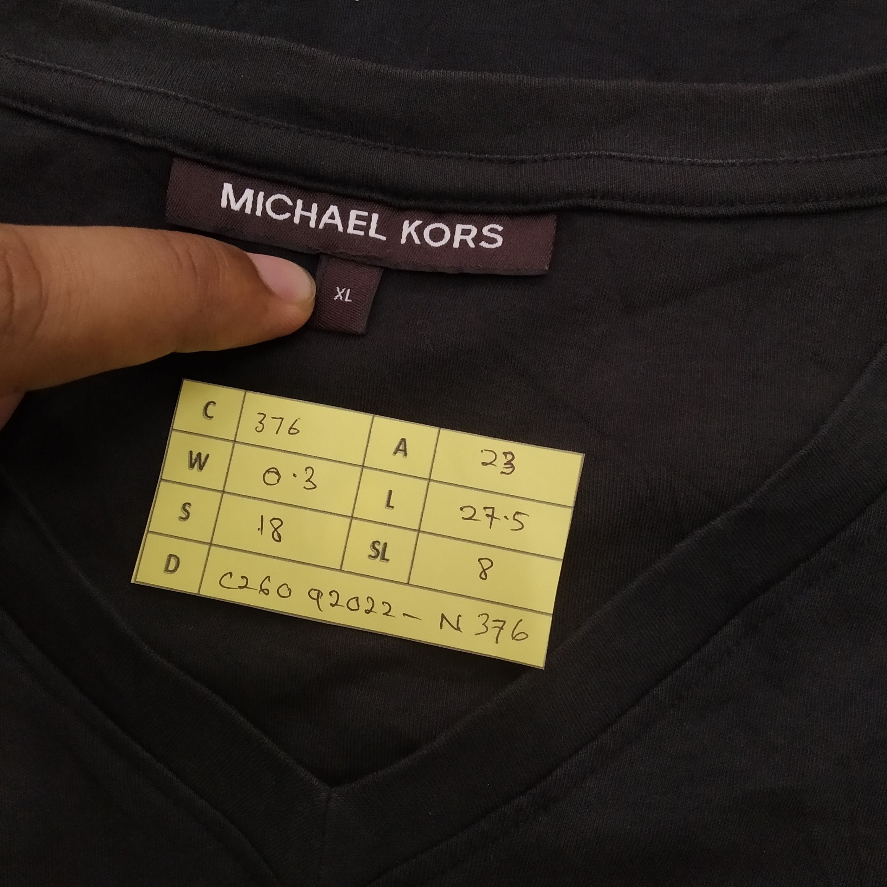 Michael Kors Rare!! Michael Kors Black Relaxing Plain T-shirt Size US XL / EU 56 / 4 - 9 Thumbnail