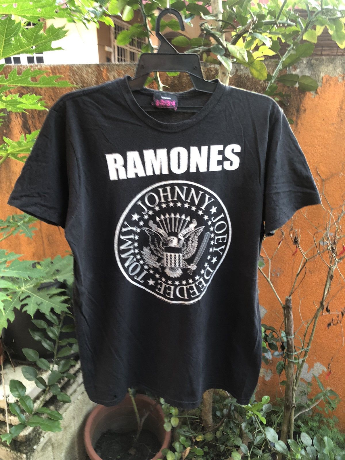 Band Tees × Bravado Vintage Y2K Ramones band tees made in Nicaragua Size US XL / EU 56 / 4 - 1 Thumbnail