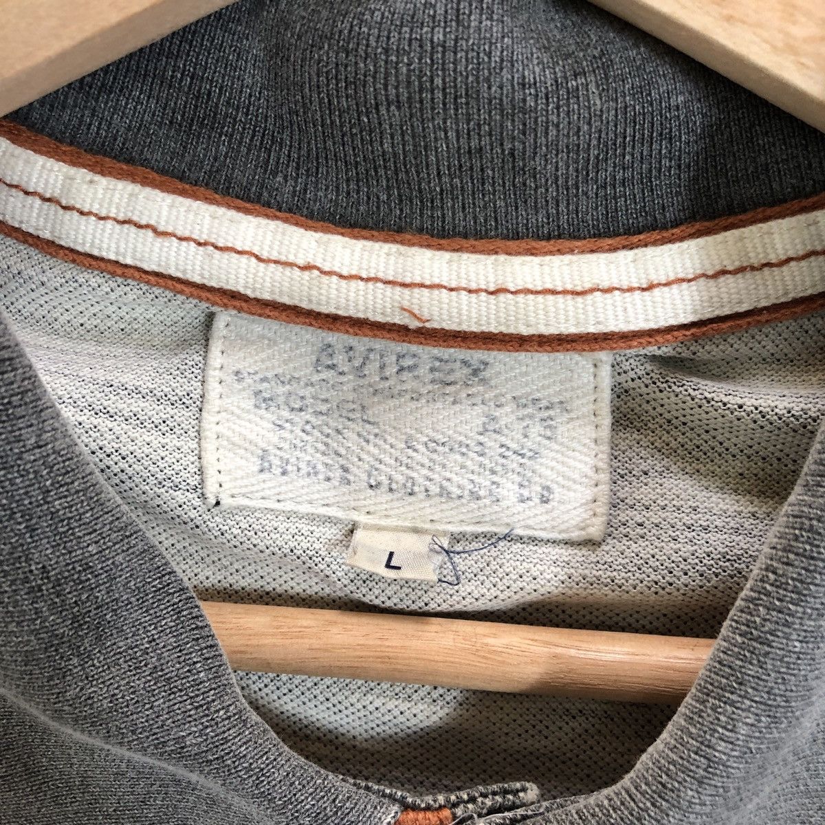 Avirex Rare! Avirex Air Force Patchwork Polo Faded Design Tshirt Size US L / EU 52-54 / 3 - 9 Thumbnail