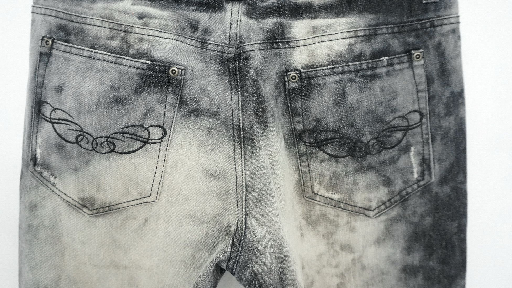 Japanese Brand Vintage IN THE ATTIC Smoke Distressed Slim Jeans - Size US 30 / EU 46 - 11 Thumbnail