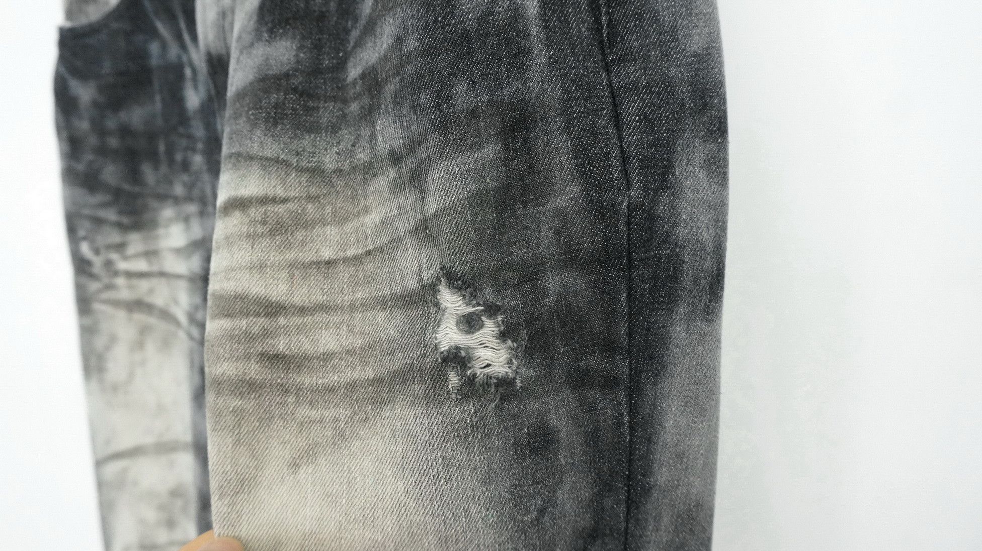 Japanese Brand Vintage IN THE ATTIC Smoke Distressed Slim Jeans - Size US 30 / EU 46 - 9 Thumbnail