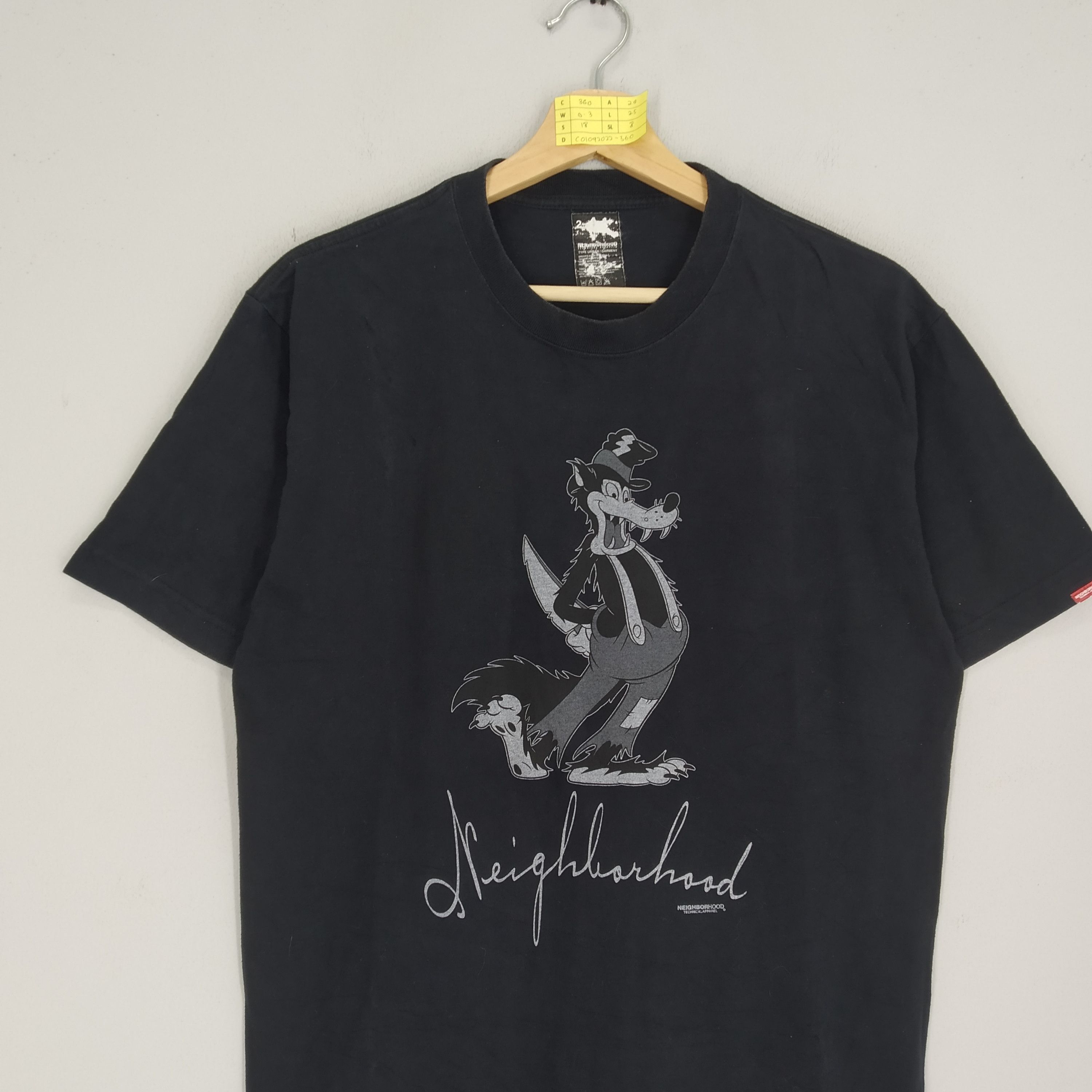 Disney Vintage Neighborhood Japan X Disney Cartoon Mickey Backprint Size US M / EU 48-50 / 2 - 3 Thumbnail