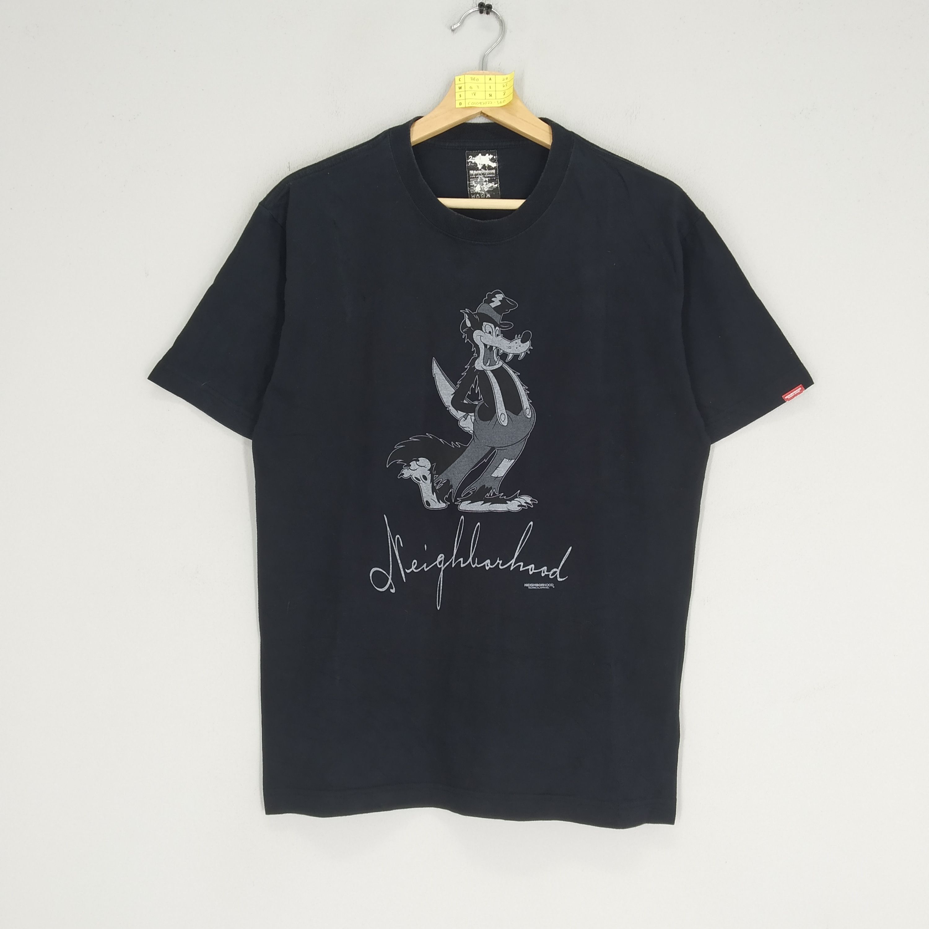 Disney Vintage Neighborhood Japan X Disney Cartoon Mickey Backprint Size US M / EU 48-50 / 2 - 1 Thumbnail