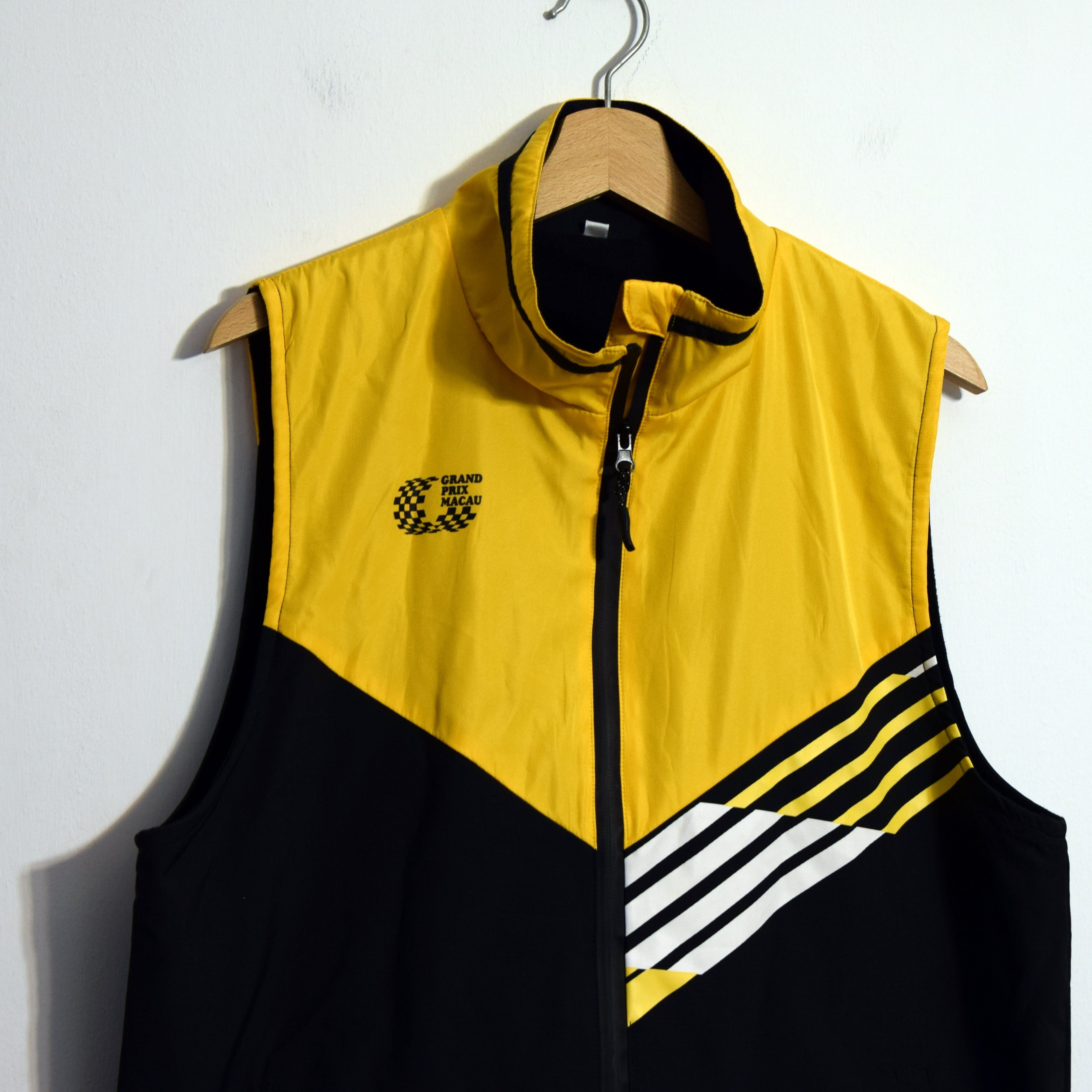 Formula 1 × Vintage Windstopper Grand Prix Macau Formula 1 F1 Vest L Size US L / EU 52-54 / 3 - 2 Thumbnail
