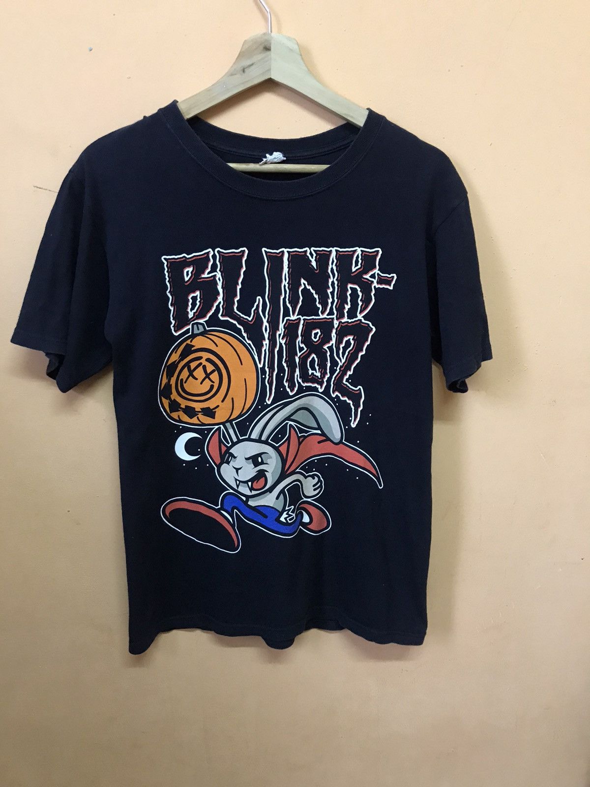 Band Tees × Vintage ‼️VTG BLINK 182 HELLOWEEN TSHIRT ‼️ Size US S / EU 44-46 / 1 - 1 Thumbnail