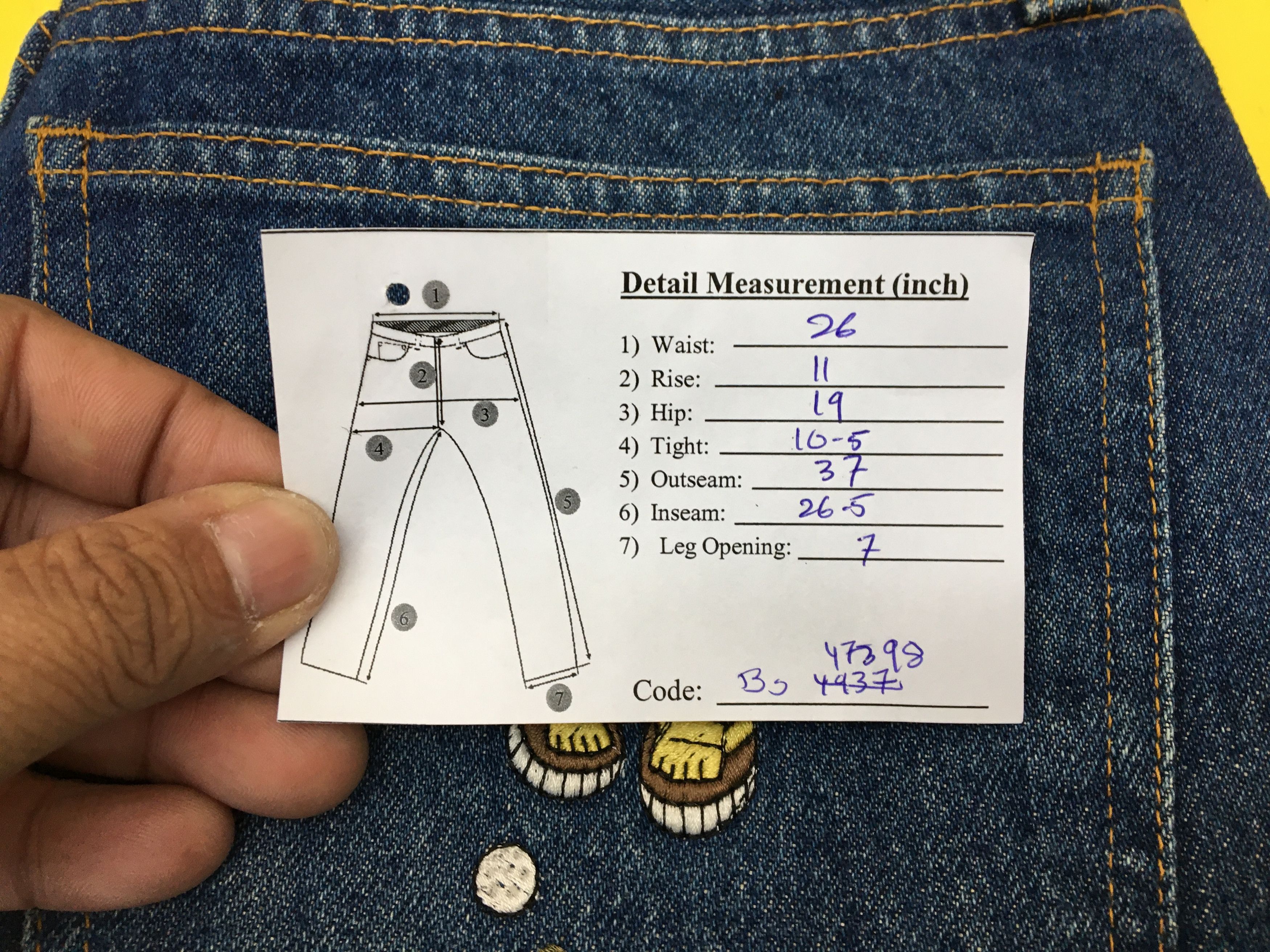 Disney Vintage Mickey Mouse Jeans Disney Cartoon Denim Pants Size 26" / US 2 / IT 38 - 8 Thumbnail