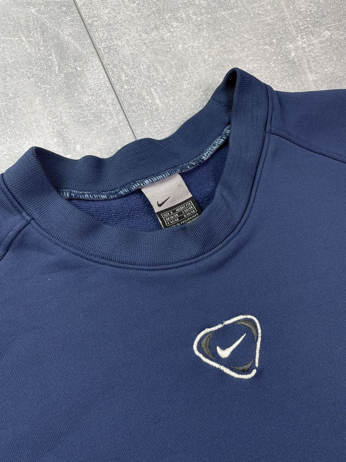 Nike × Vintage Nike Vintage Sweatshirt Center Logo Size US S / EU 44-46 / 1 - 4 Thumbnail