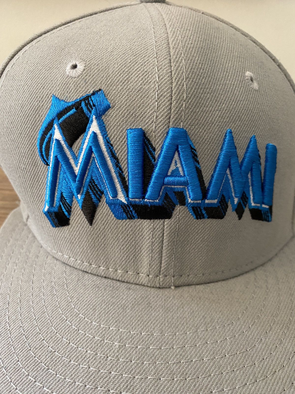 New Era 2010’s Miami Marlins New Era Fitted Cap Hat 7 1/8 Size ONE SIZE - 2 Thumbnail
