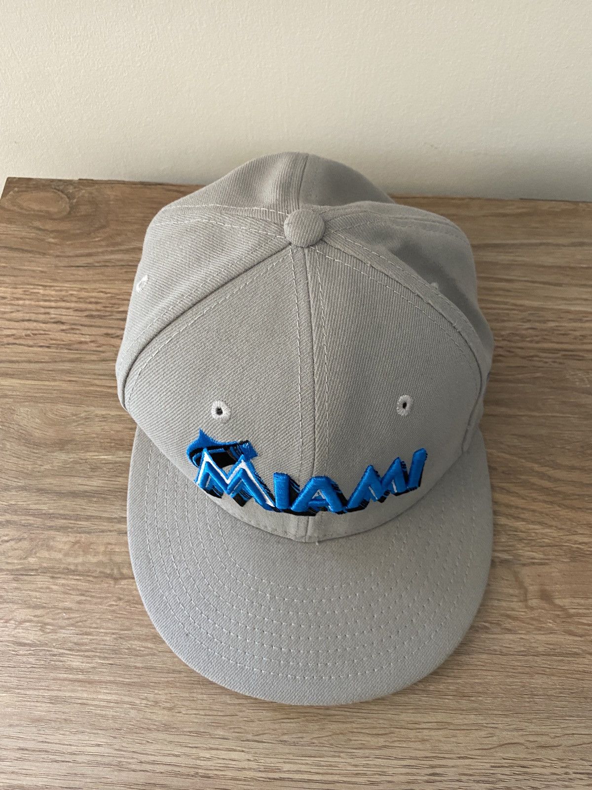 New Era 2010’s Miami Marlins New Era Fitted Cap Hat 7 1/8 Size ONE SIZE - 4 Thumbnail