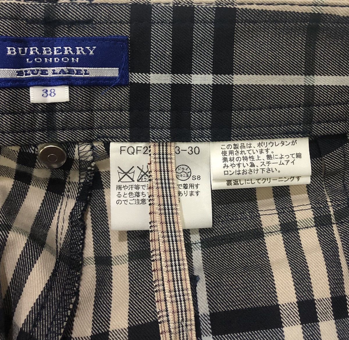 Burberry Burberrys London Blue Label Novacheck 3 Quarter Pant Size 30" / US 8 / IT 44 - 10 Thumbnail