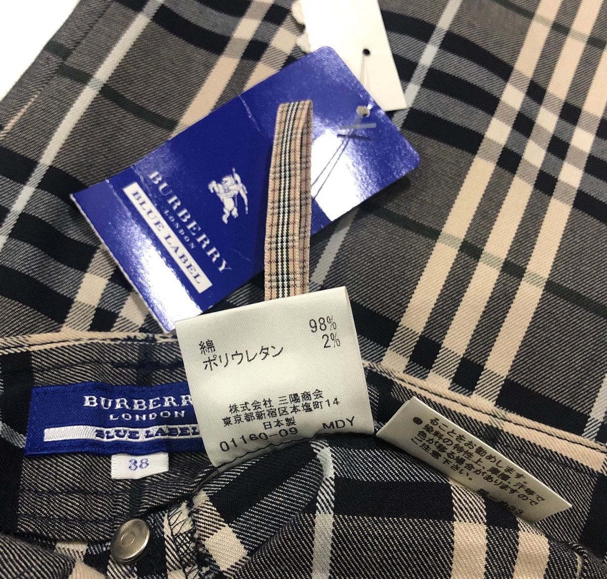 Burberry Burberrys London Blue Label Novacheck 3 Quarter Pant Size 30" / US 8 / IT 44 - 11 Thumbnail