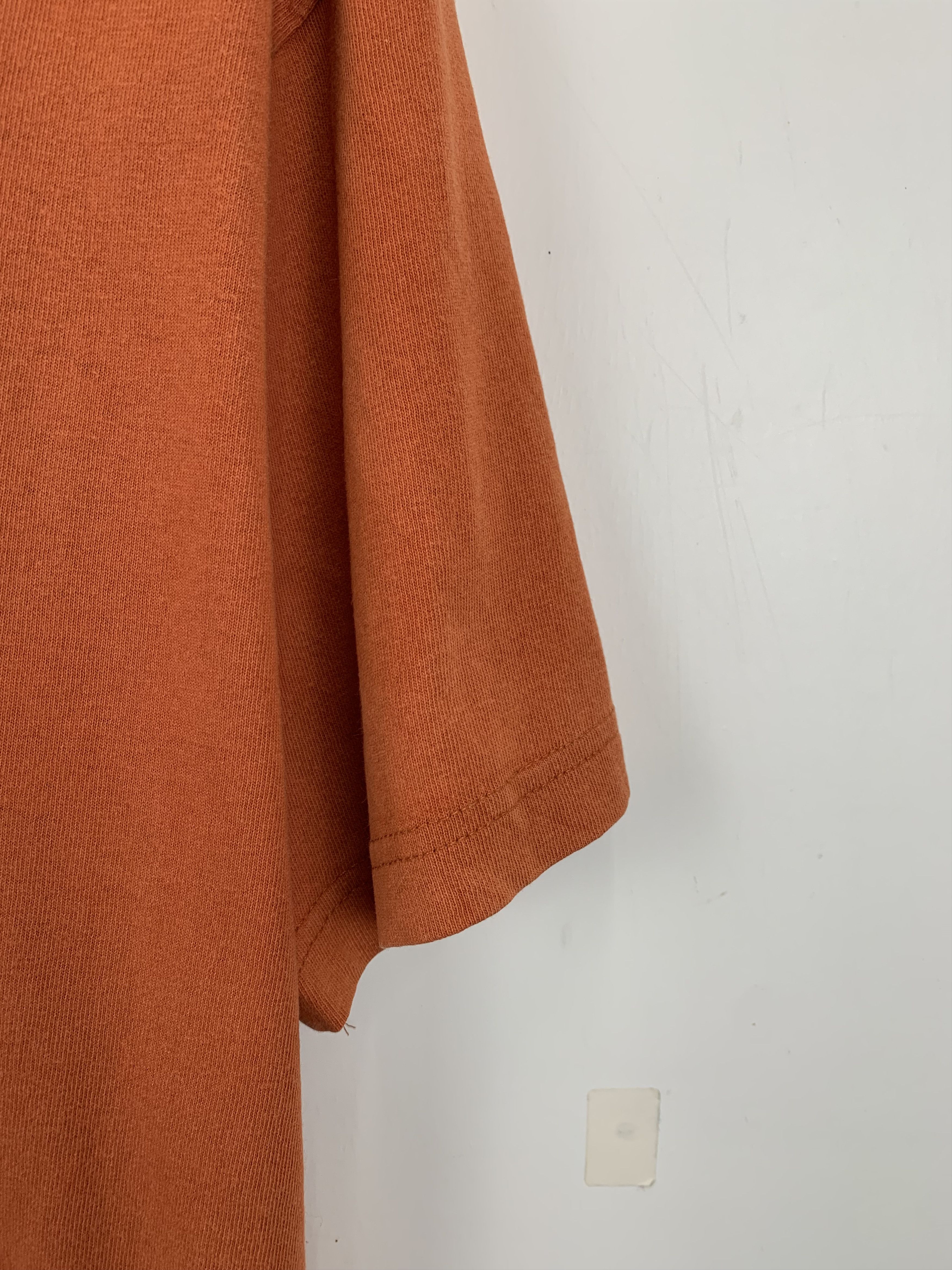 Vintage Vintage 90s Brisbane Australia Emnroidery Logo Tee TA0276 Size US L / EU 52-54 / 3 - 5 Thumbnail