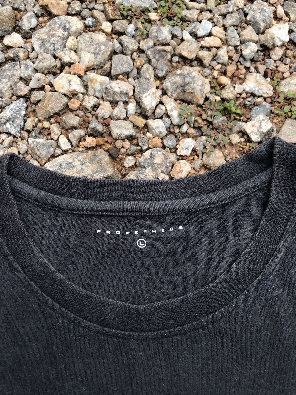 Grailed Movie Prometheus 2012 Promo Tee Size US L / EU 52-54 / 3 - 4 Thumbnail