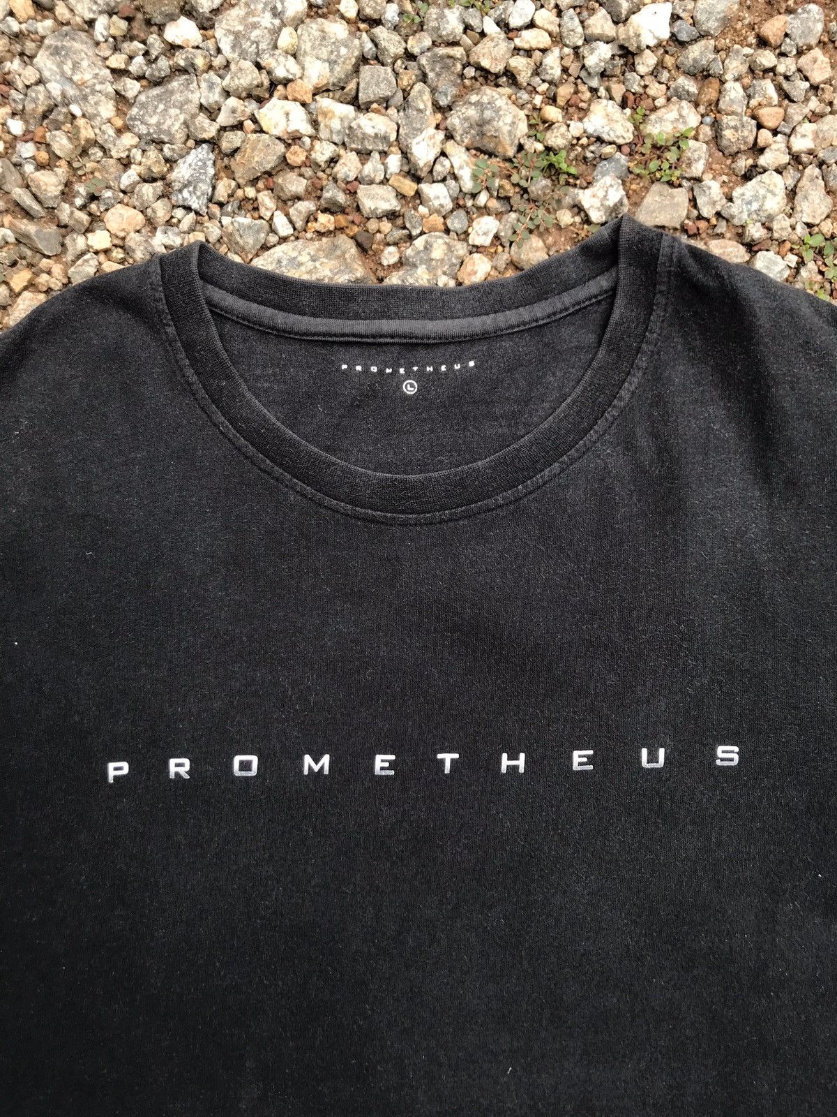 Grailed Movie Prometheus 2012 Promo Tee Size US L / EU 52-54 / 3 - 3 Thumbnail
