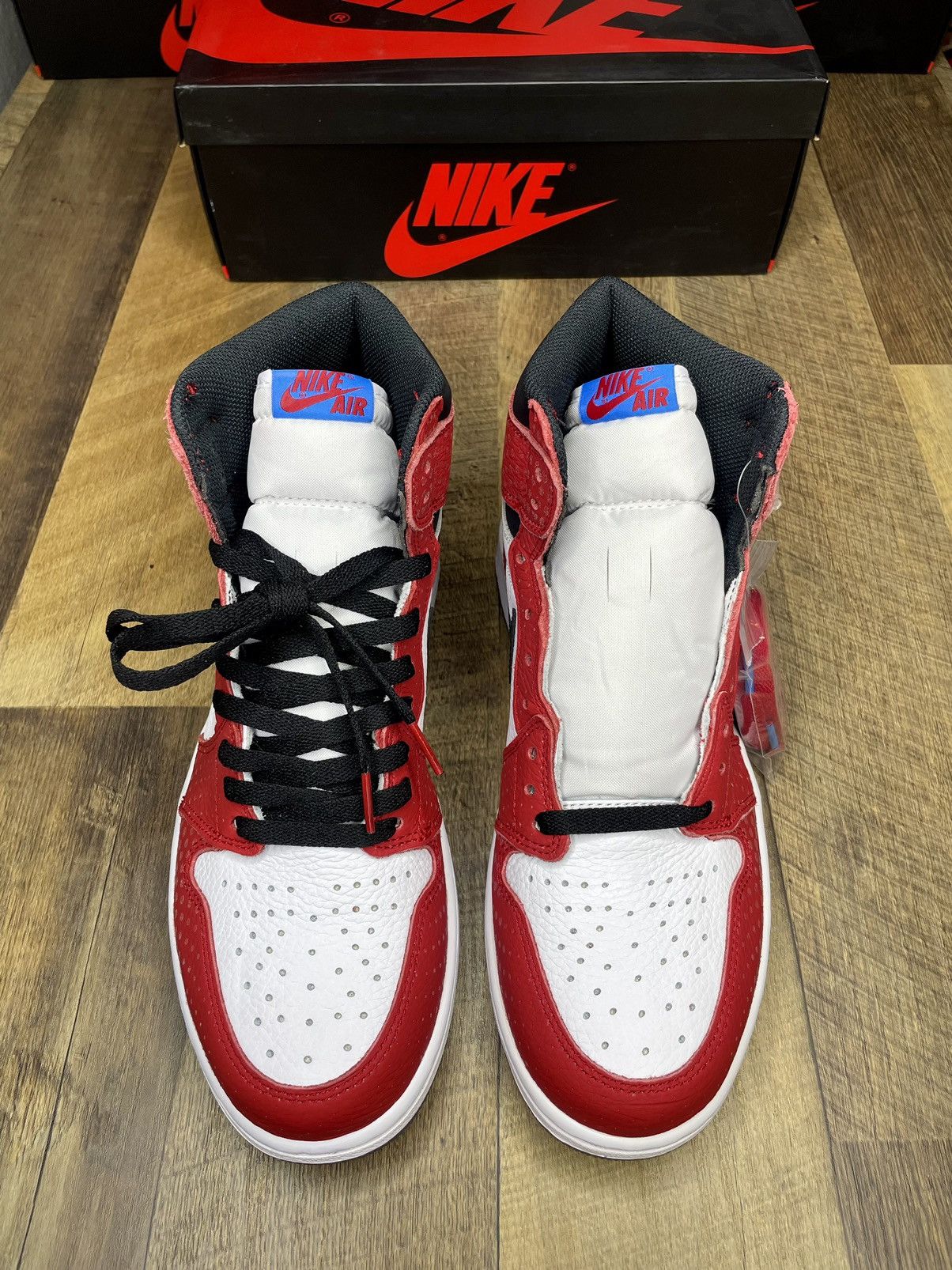 Jordan Brand Air Jordan 1 Retro High OG spider man origin story exclusive Size US 10 / EU 43 - 3 Thumbnail