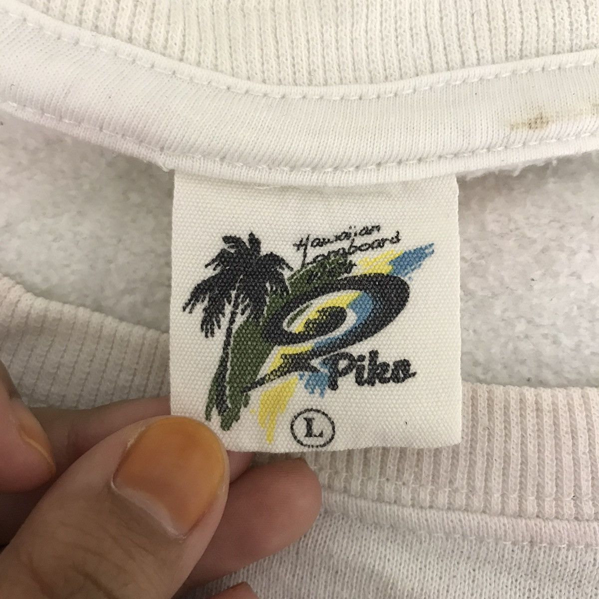 Vintage PIKO RESORT SURF Surfboard Hawaii Ski White Sweatshirt Size US L / EU 52-54 / 3 - 6 Thumbnail