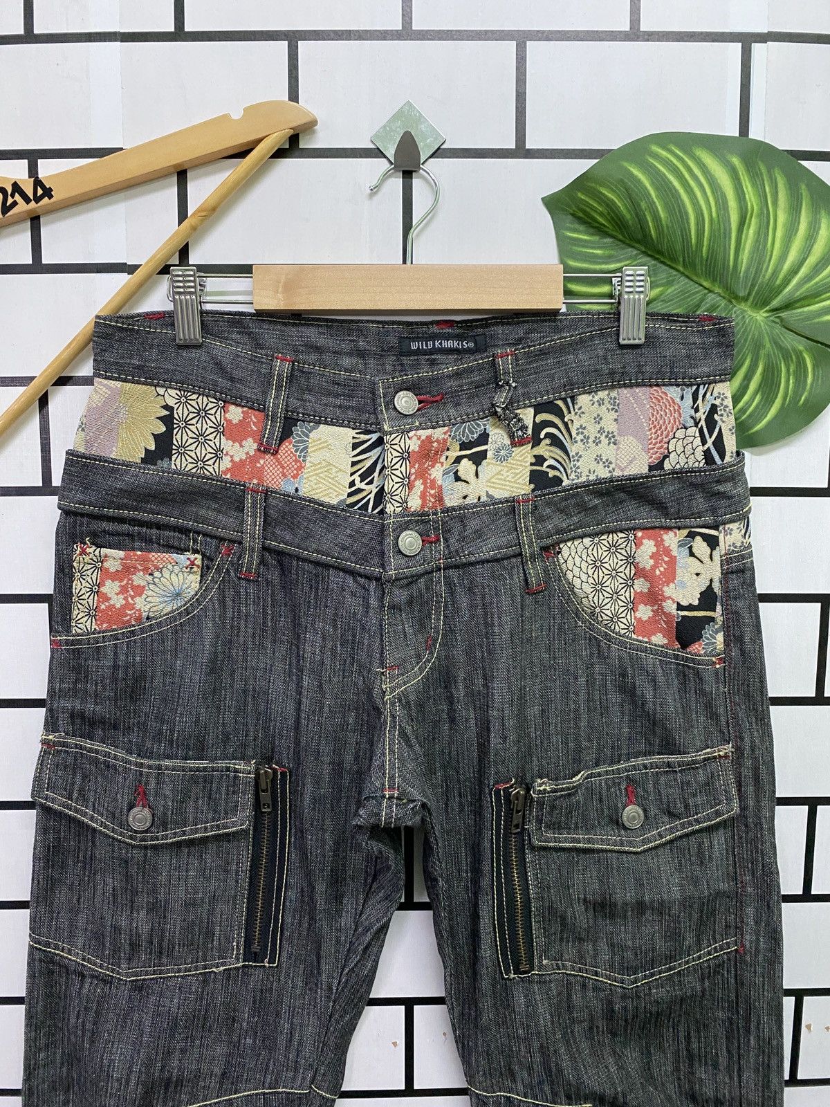 Japanese Brand Japan WILD KHAKI Double Waist Floral Motif Multipocket Pants Size US 31 - 3 Thumbnail