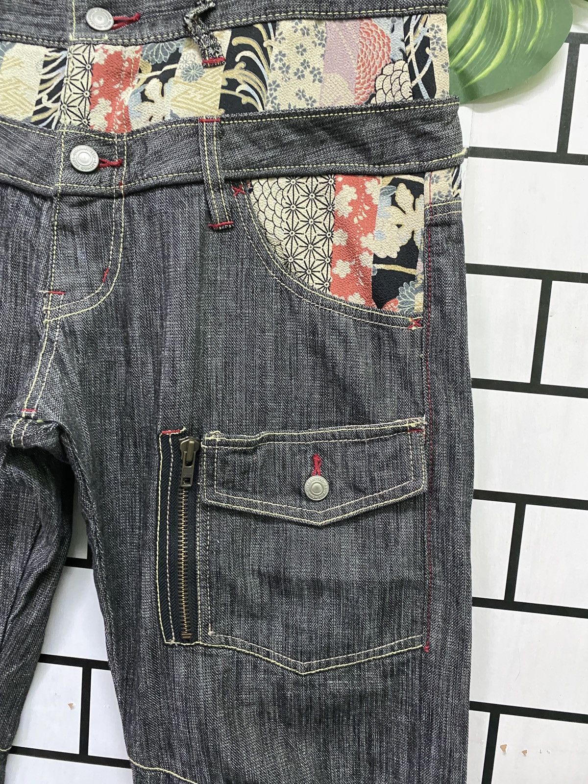 Japanese Brand Japan WILD KHAKI Double Waist Floral Motif Multipocket Pants Size US 31 - 7 Thumbnail