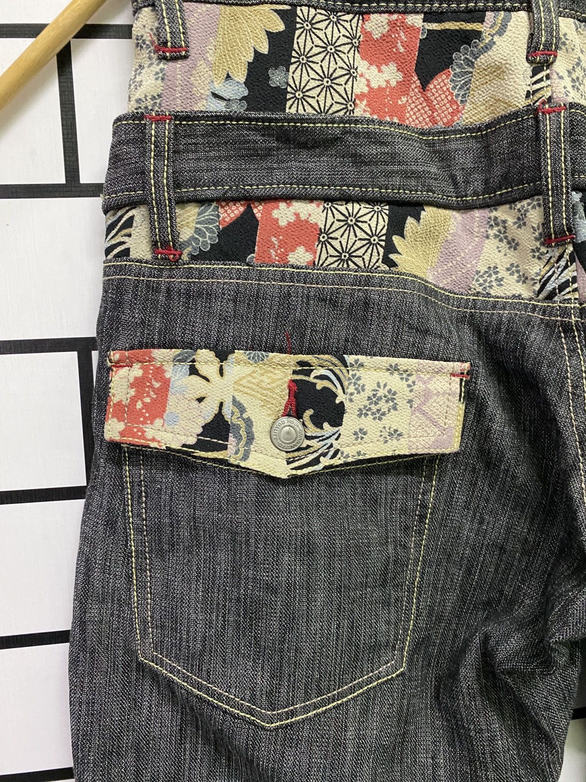 Japanese Brand Japan WILD KHAKI Double Waist Floral Motif Multipocket Pants Size US 31 - 12 Thumbnail