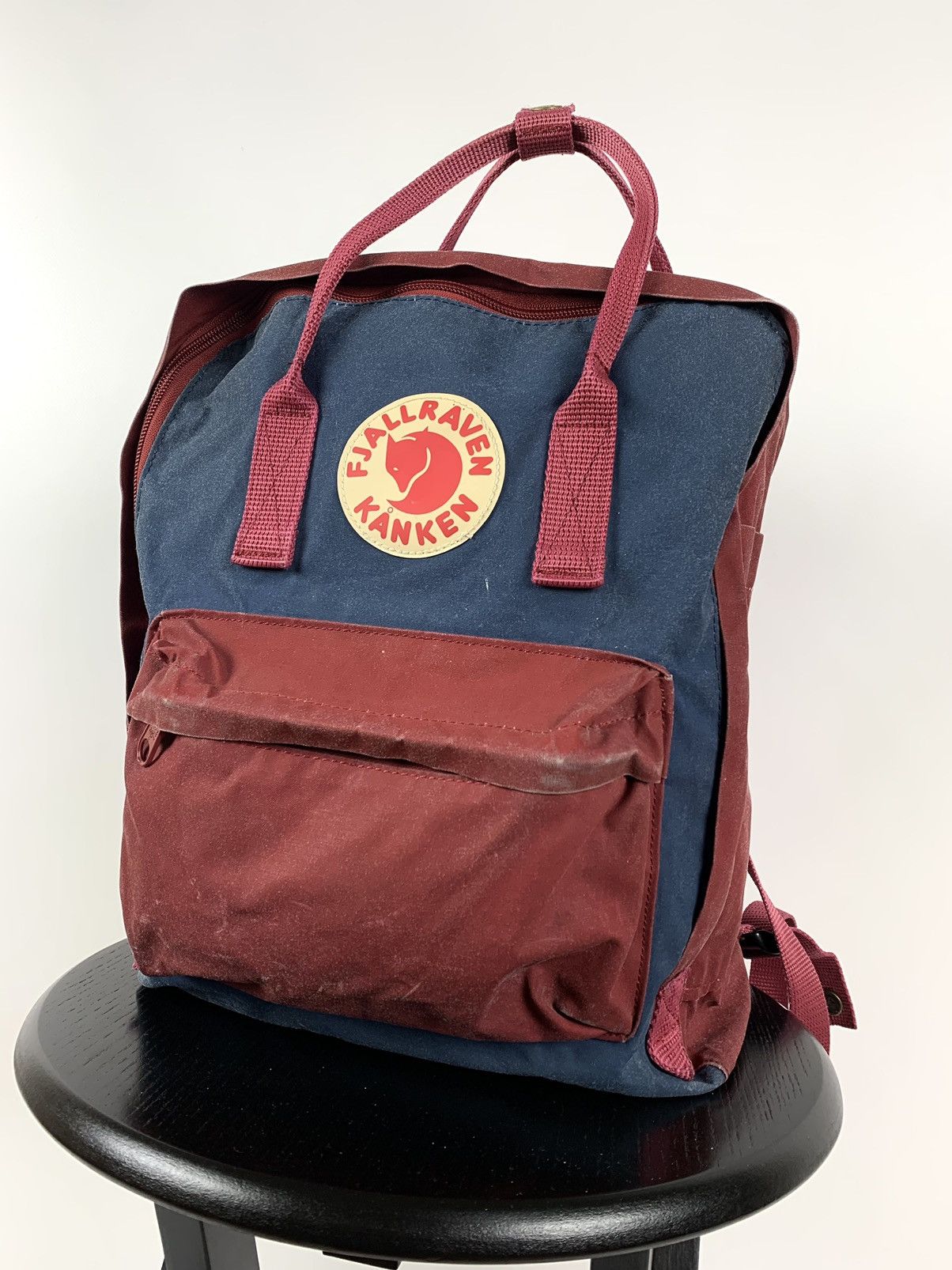 Fjallraven Vintage Fjallraven Kanken Distressed Burgundy Backpack Bag Size ONE SIZE - 1 Thumbnail