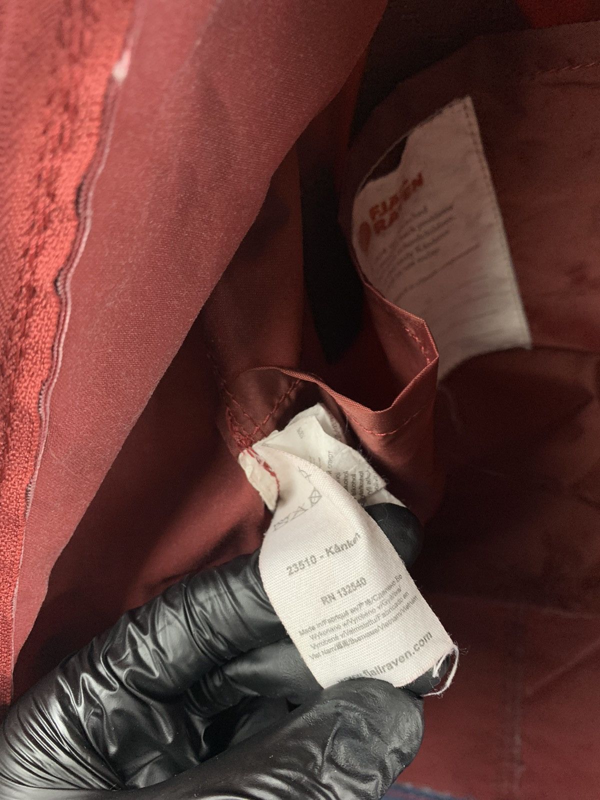 Fjallraven Vintage Fjallraven Kanken Distressed Burgundy Backpack Bag Size ONE SIZE - 25 Thumbnail