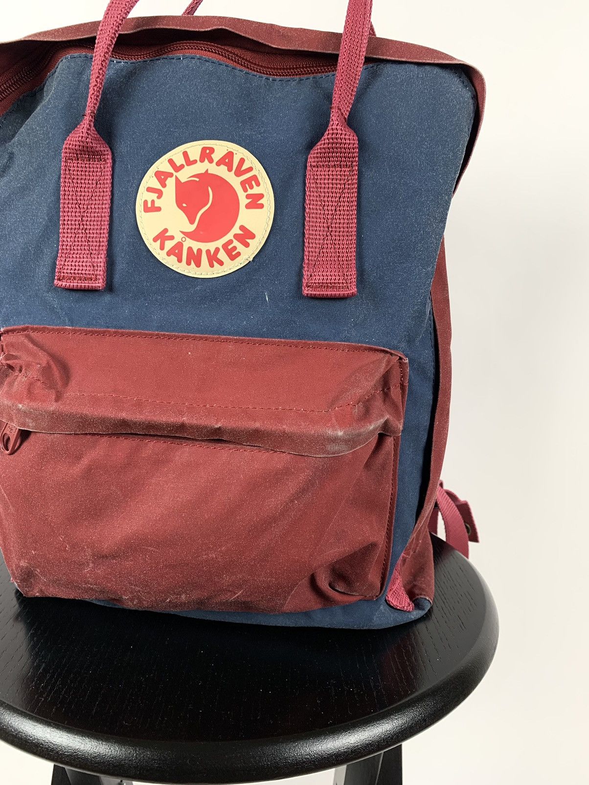 Fjallraven Vintage Fjallraven Kanken Distressed Burgundy Backpack Bag Size ONE SIZE - 8 Thumbnail