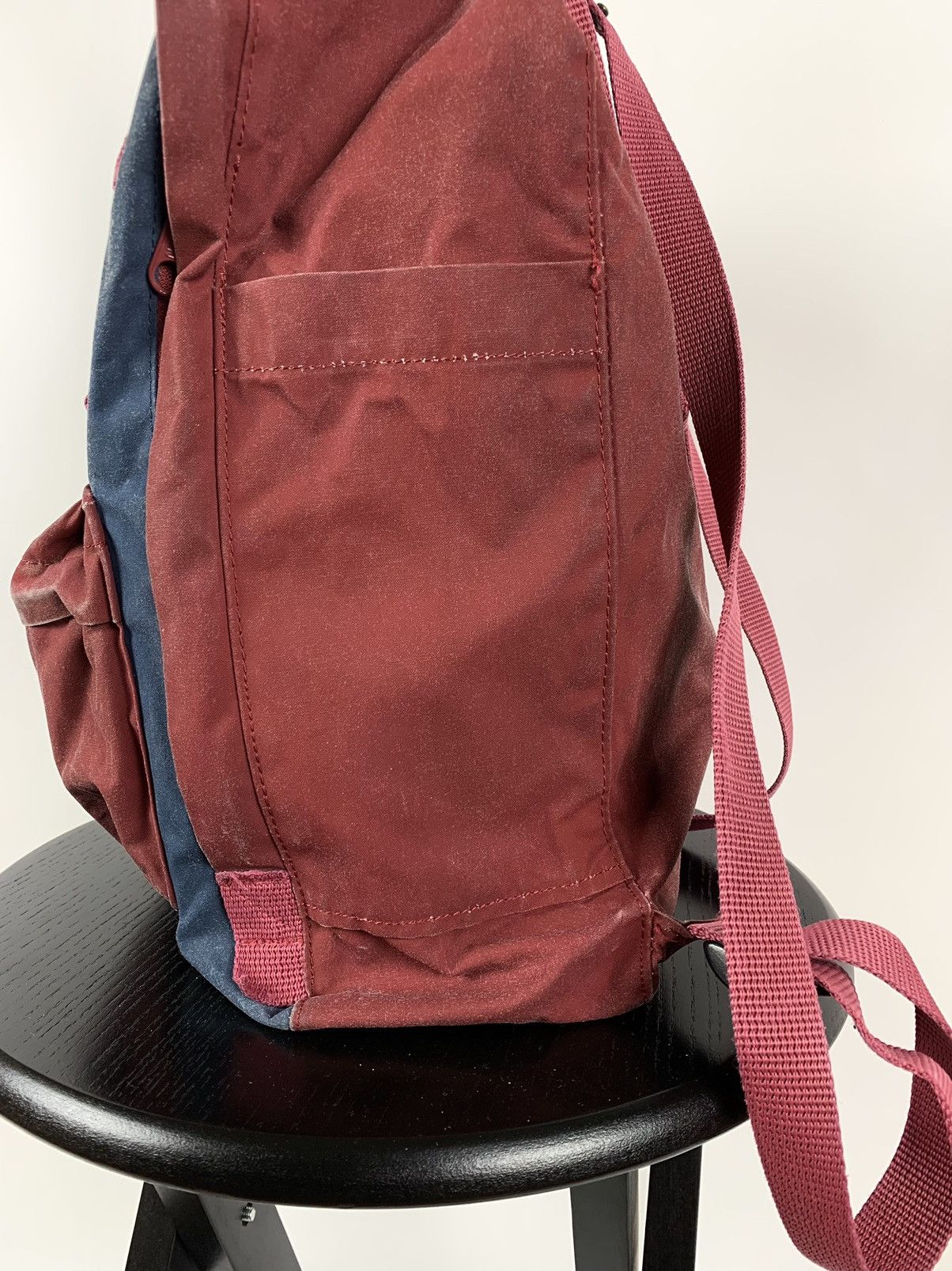 Fjallraven Vintage Fjallraven Kanken Distressed Burgundy Backpack Bag Size ONE SIZE - 15 Thumbnail