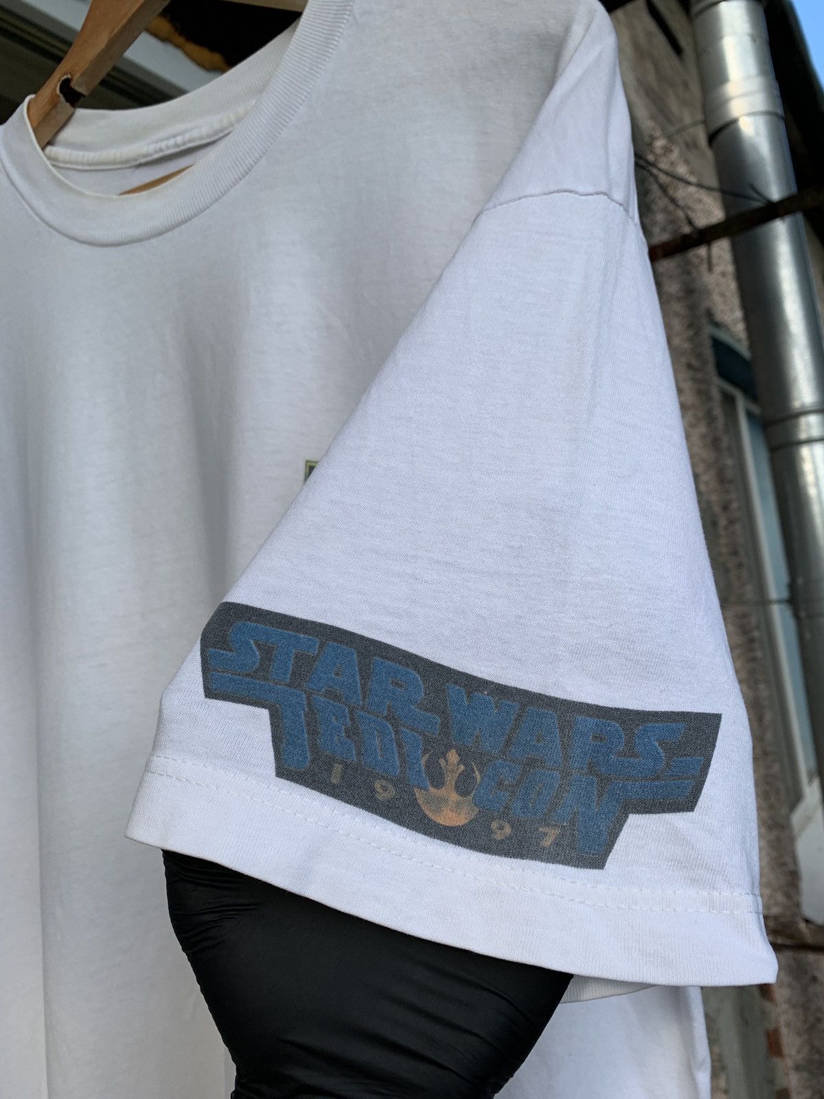 Star Wars 1997 Vintage Star Wars Welcome To The Empire T-Shirt Size US XL / EU 56 / 4 - 4 Thumbnail